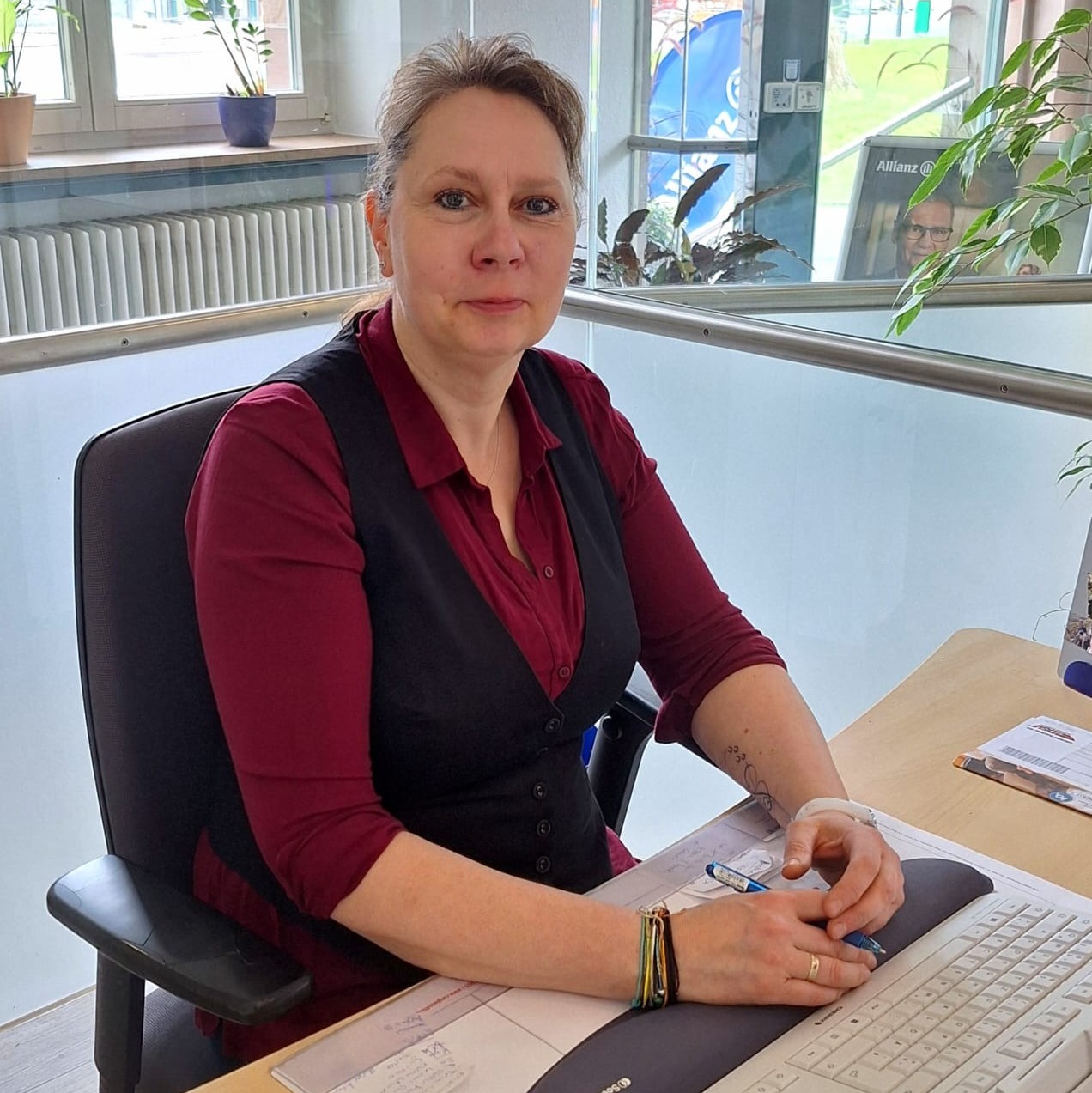 Allianz Versicherung Marcus Fischer Bad Wildbad - Allianz Bad Wildbad Versicherung Fischer Pferde-OP