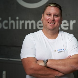 Allianz Versicherung Florian Schirmeister Maintal - Flo schmal