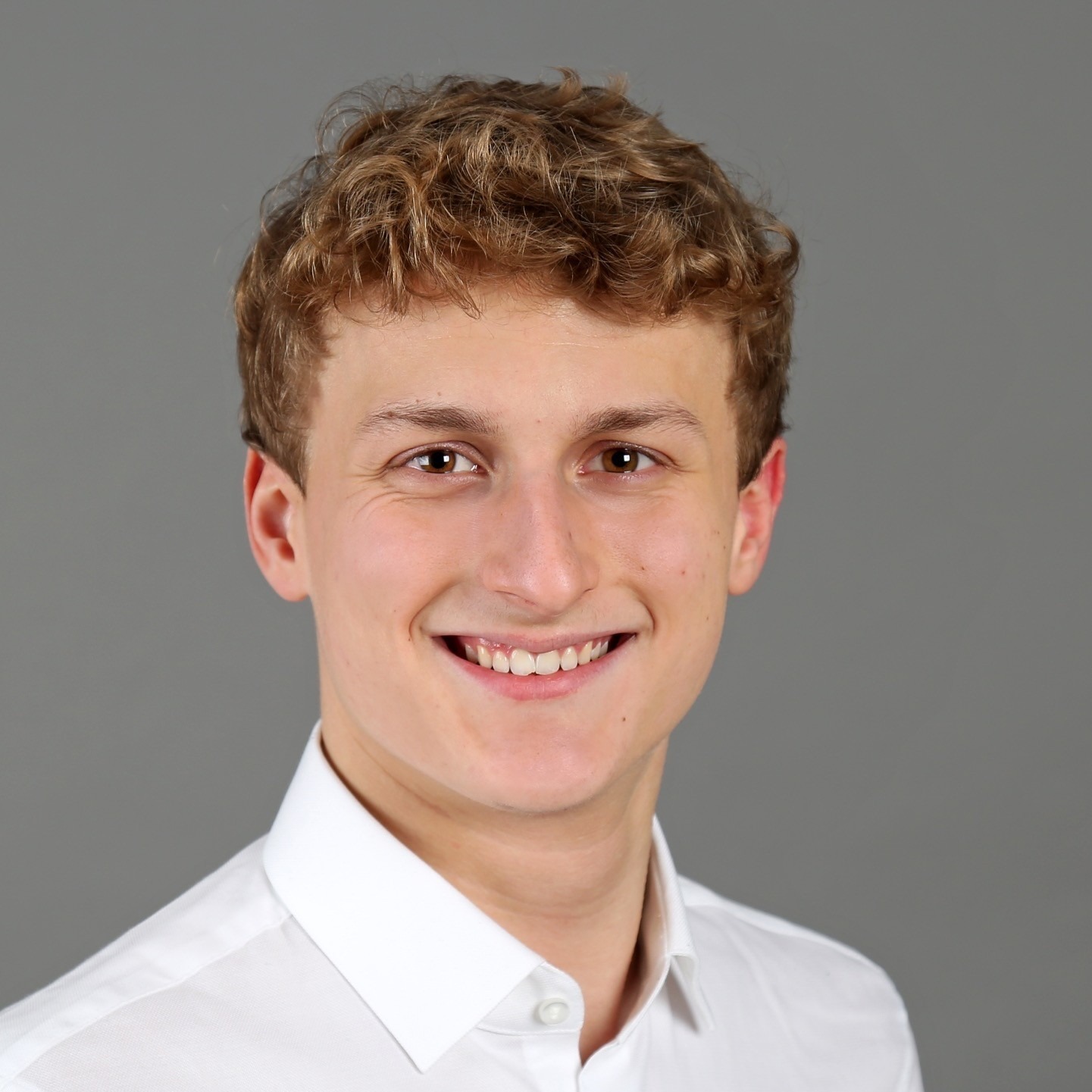 Allianz Versicherung Florian Ullrich Düsseldorf - Janik Vormbrock