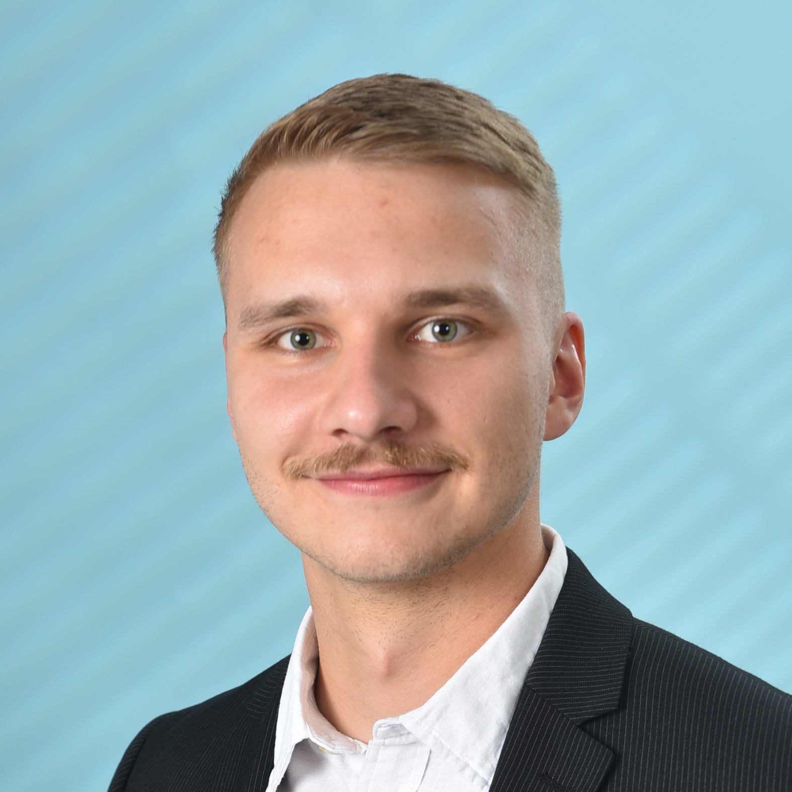 Allianz Versicherung Gabor Erdmann Köthen Anhalt - Allianz,Ausbildung,Neu,Versicherungskaufmann,Köthe