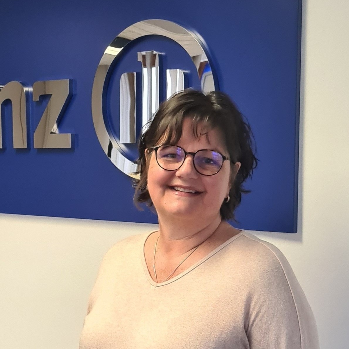 Allianz Versicherung Gerhard Schmid Haimhausen - Susanne Putz