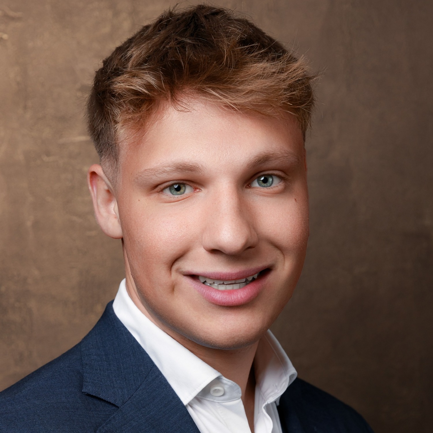 Allianz Versicherung Geser und Schmid OHG Marktoberdorf - Nico Lodetti