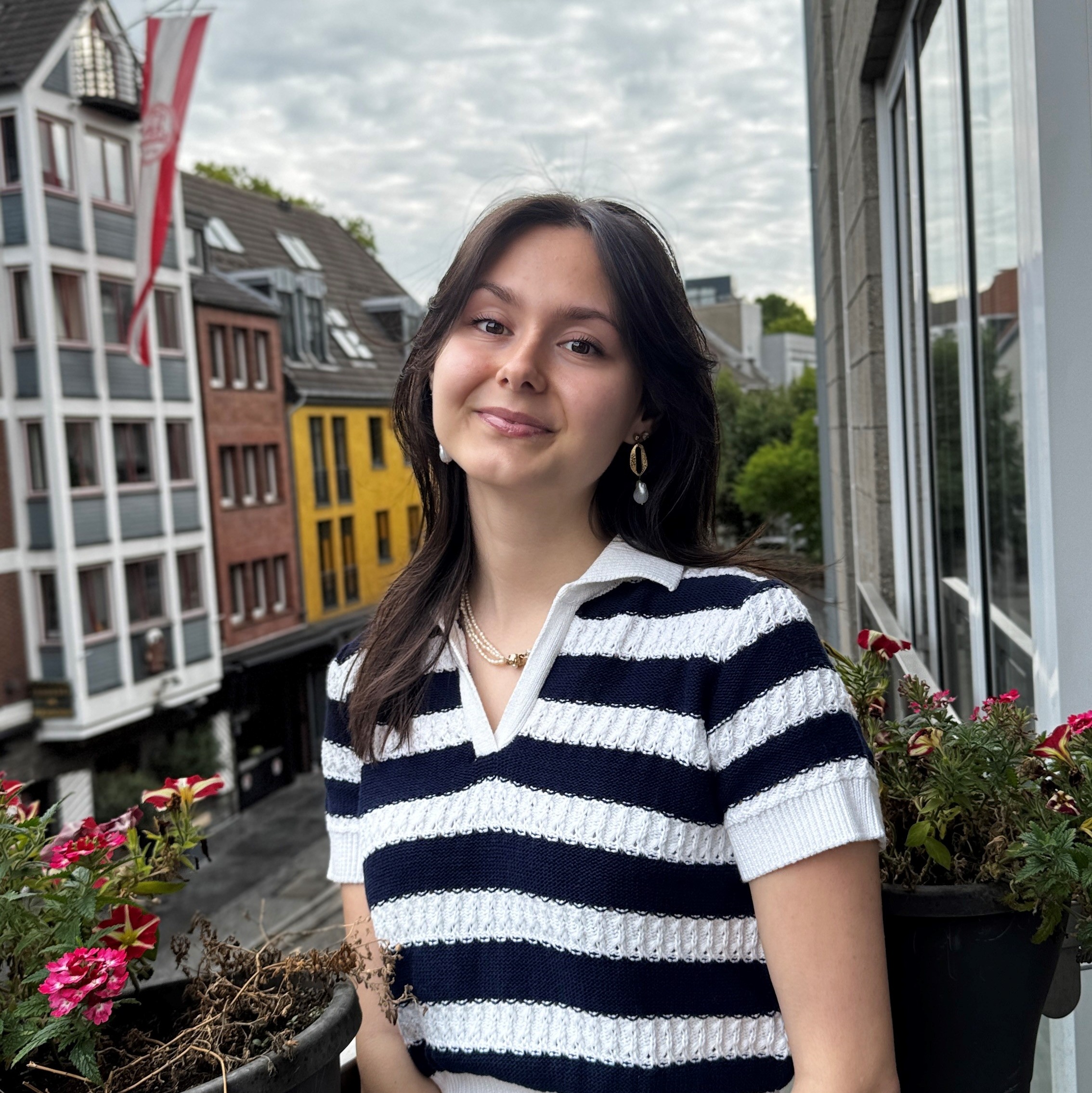 Allianz Versicherung Günther Thomas-Pomplun Düsseldorf - Gülsah Yilmaz
