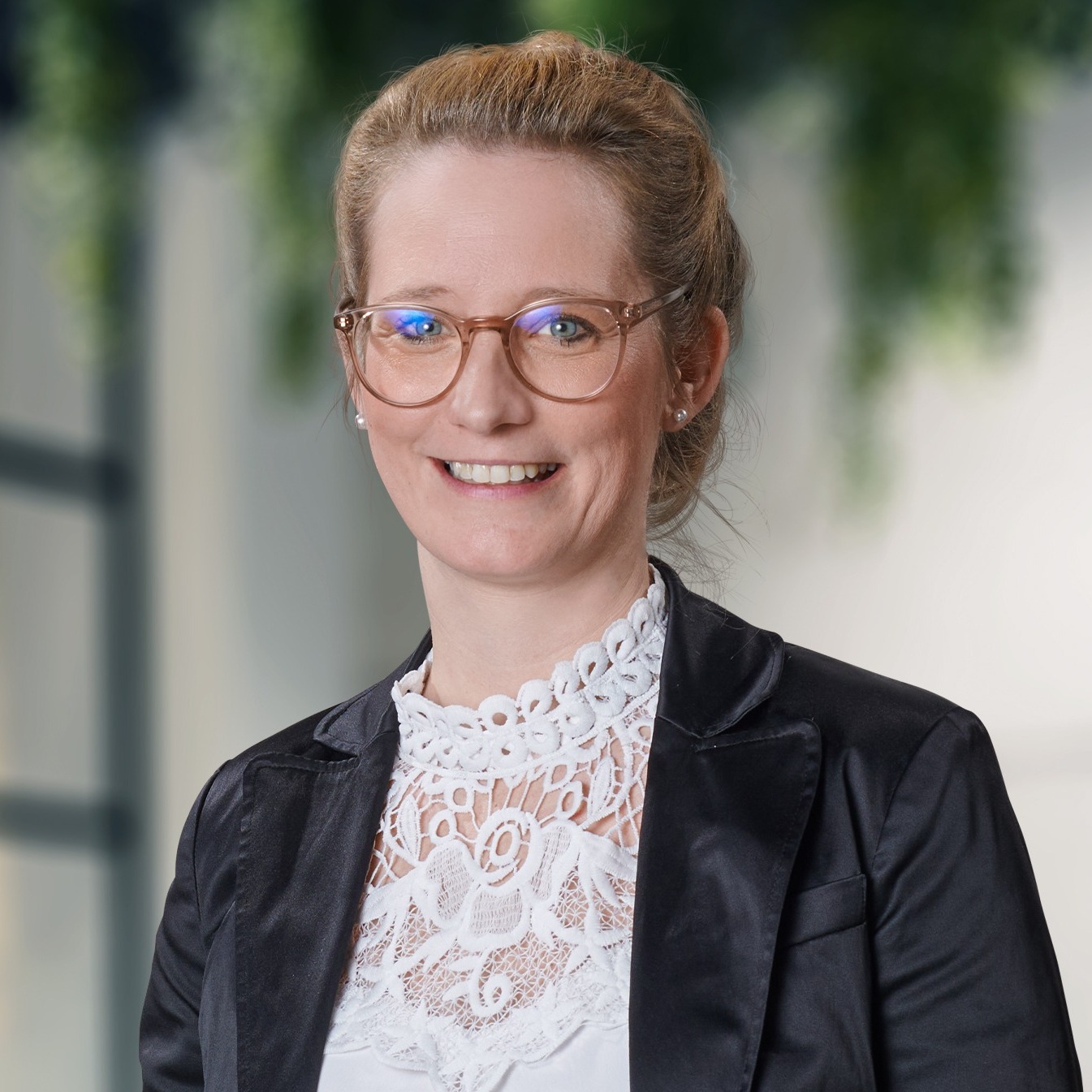 Allianz Versicherung Peters OHG Emden - Julia Stroman Allianz Peters OHG Emden