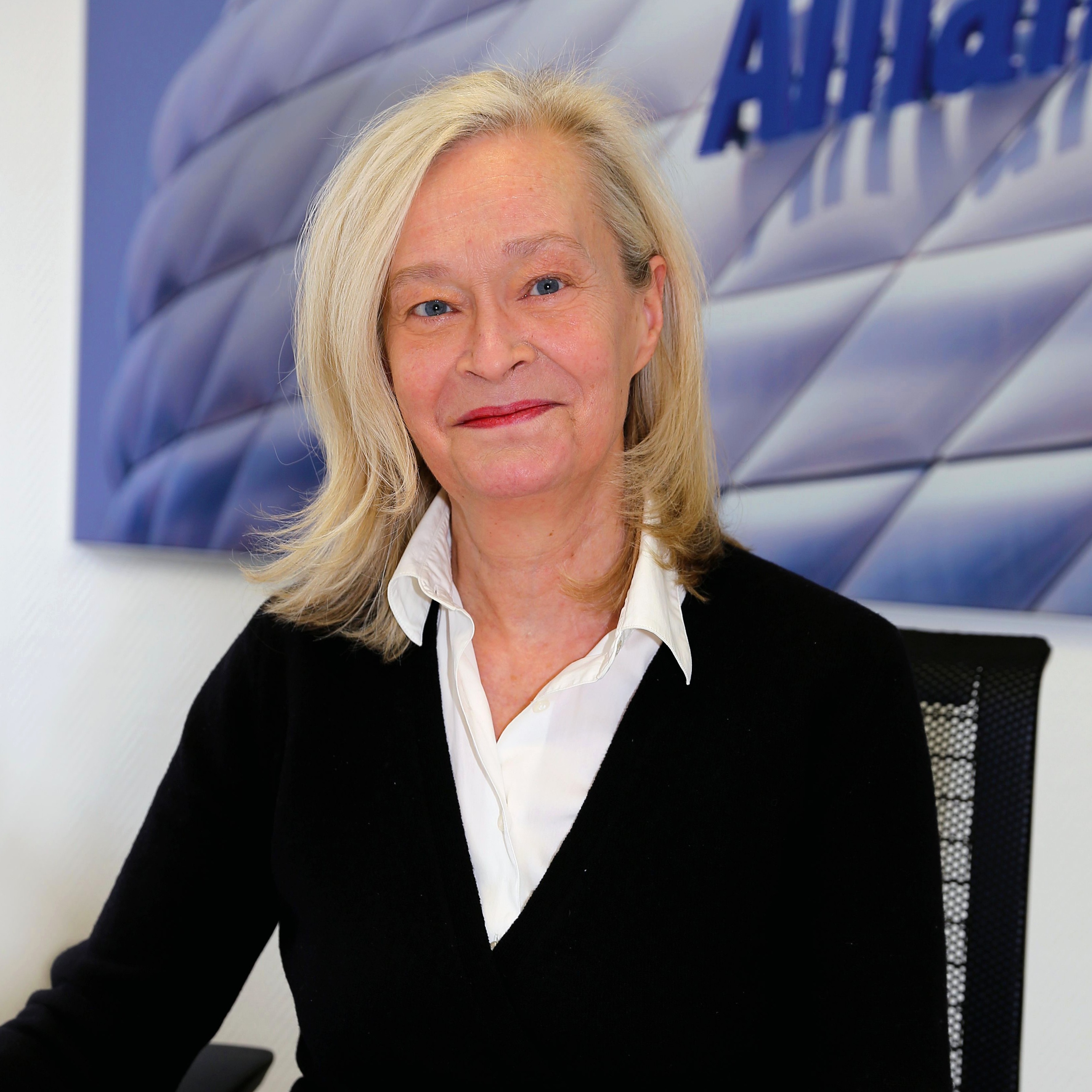 Allianz Versicherung Herchenhan und Heck OHG Düsseldorf - Petra Schmidt