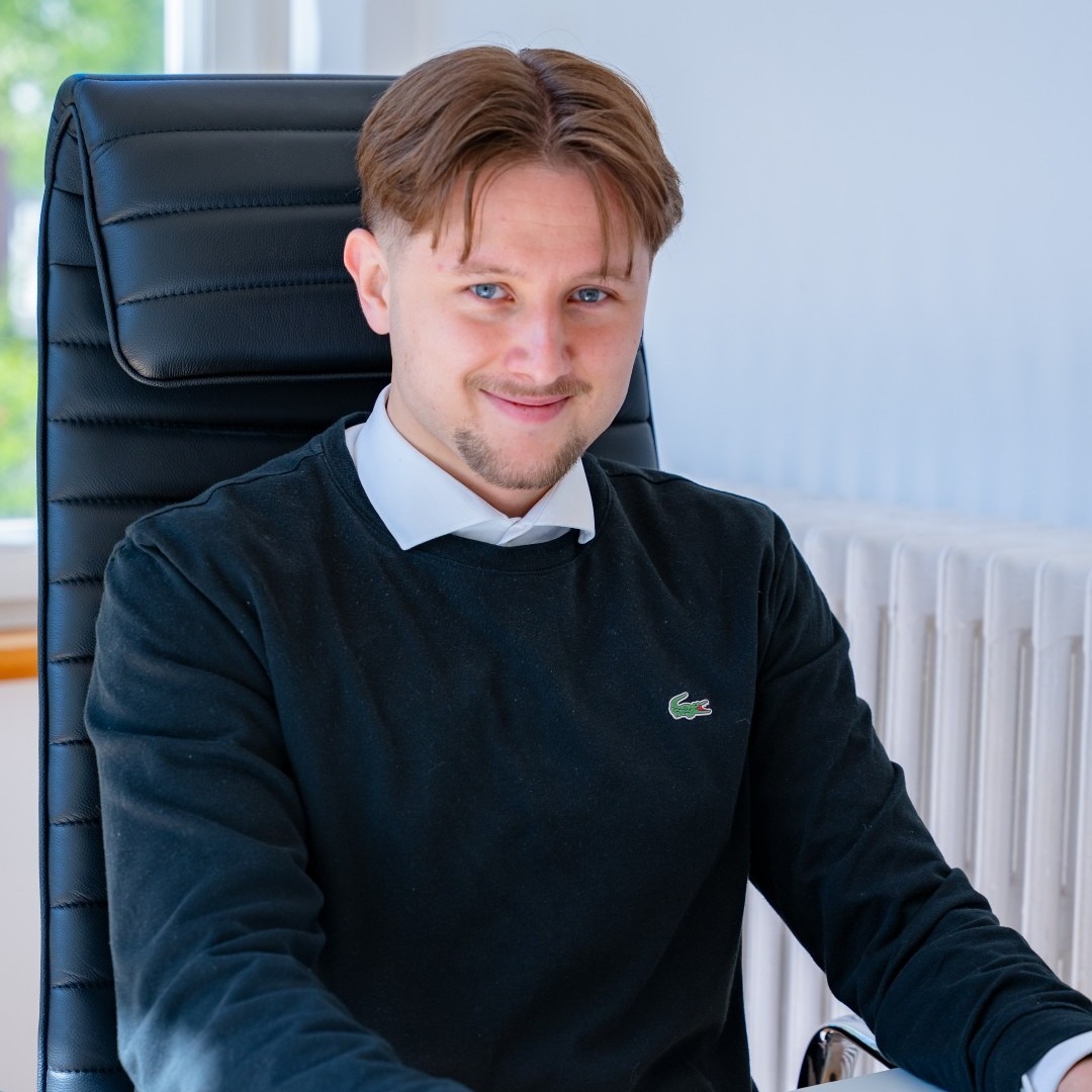 Allianz Versicherung Ackmann und Feith OHG Emden - Allianz Versicherung Ackmann& Feih OHG aus Emden Jannis Hempelmann