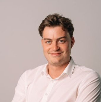 Allianz Versicherung Pierre David Plewe Stuttgart - Jakob Schneider