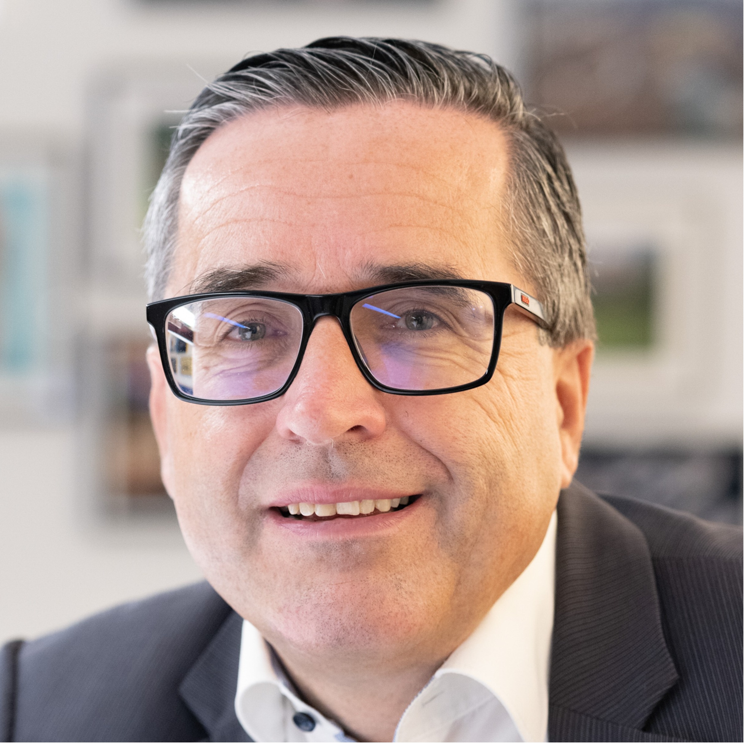 Allianz Versicherung Oliver Raab Stuttgart - Johannes Menner