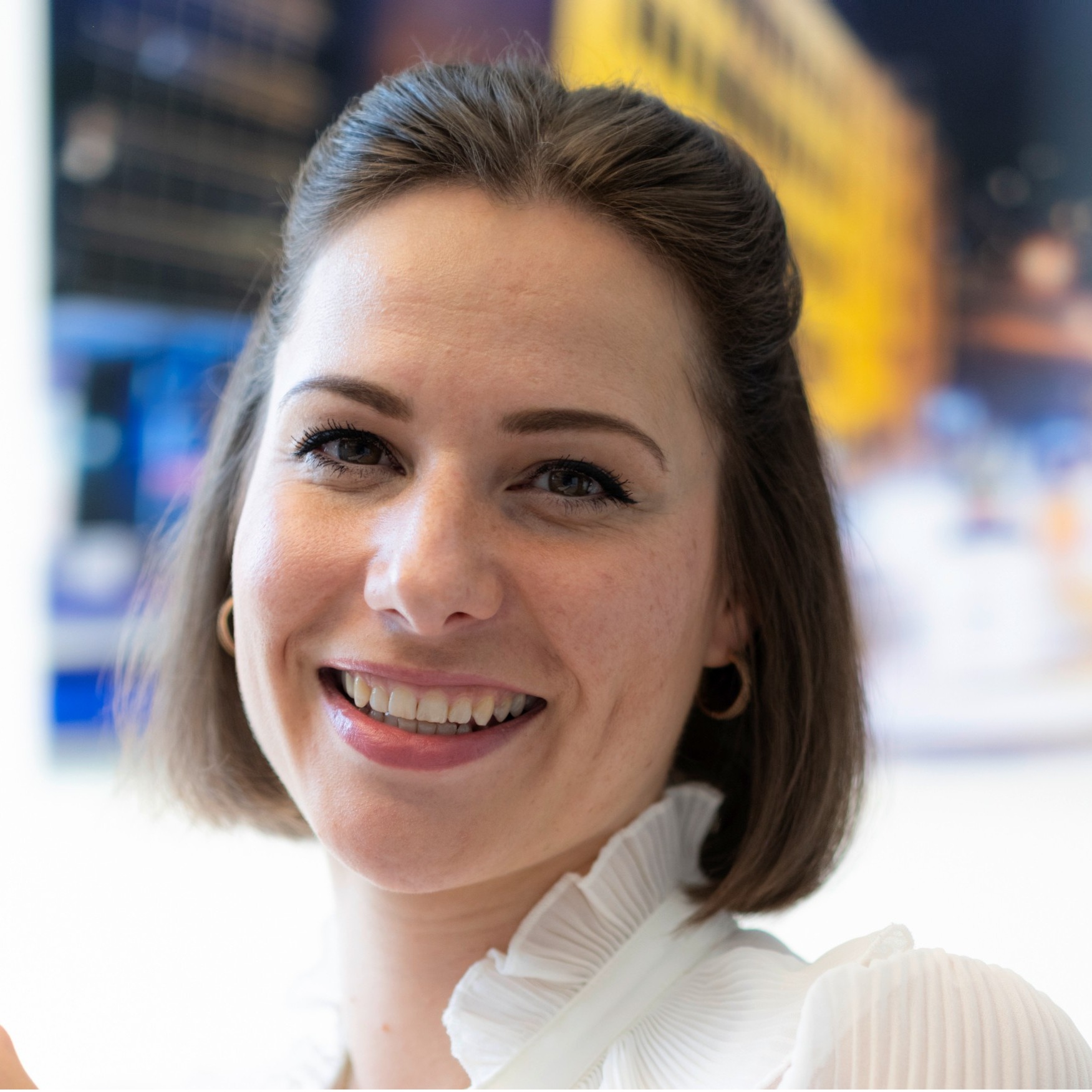 Allianz Versicherung Oliver Raab Stuttgart - Mona Isele
