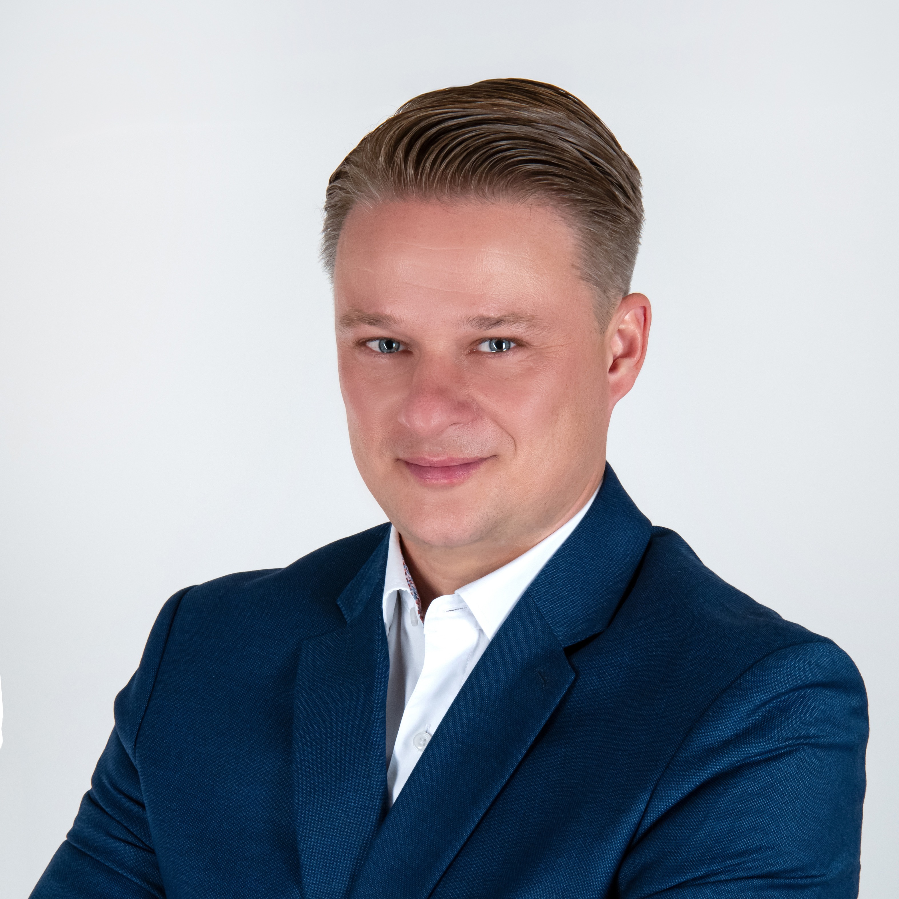 Allianz Versicherung Isabella Höll Altlandsberg - Sebastian Buckwar - Firmen Spezialist