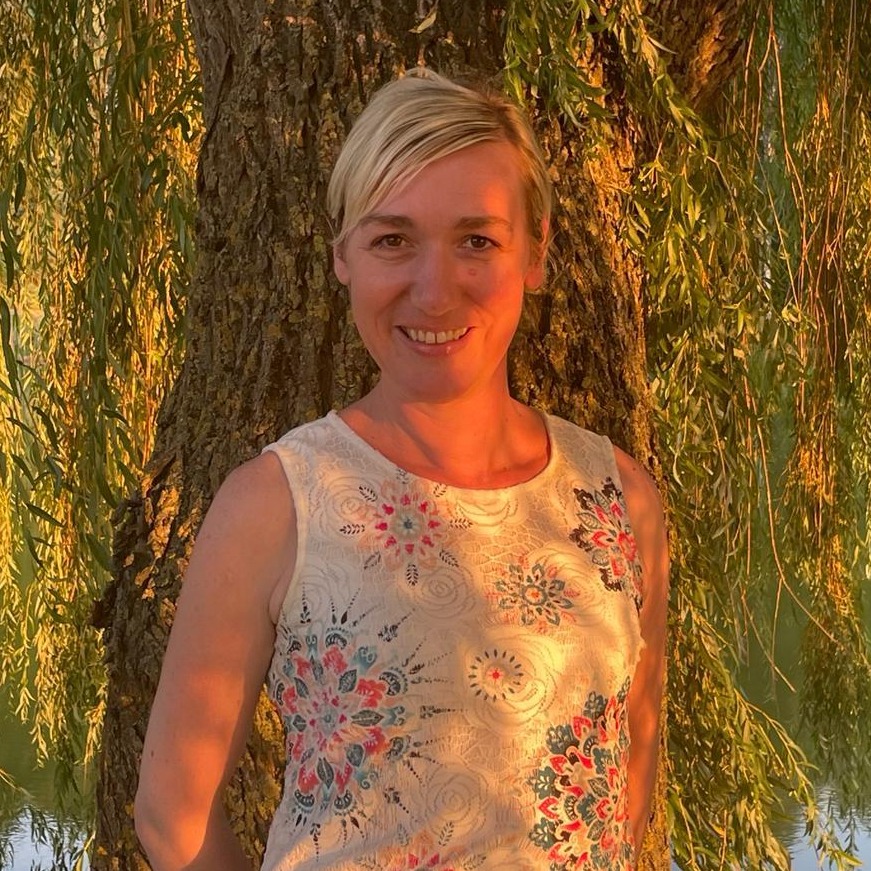 Allianz Versicherung Janine Nehlsen-Cassau Jübar - Büroleiterin