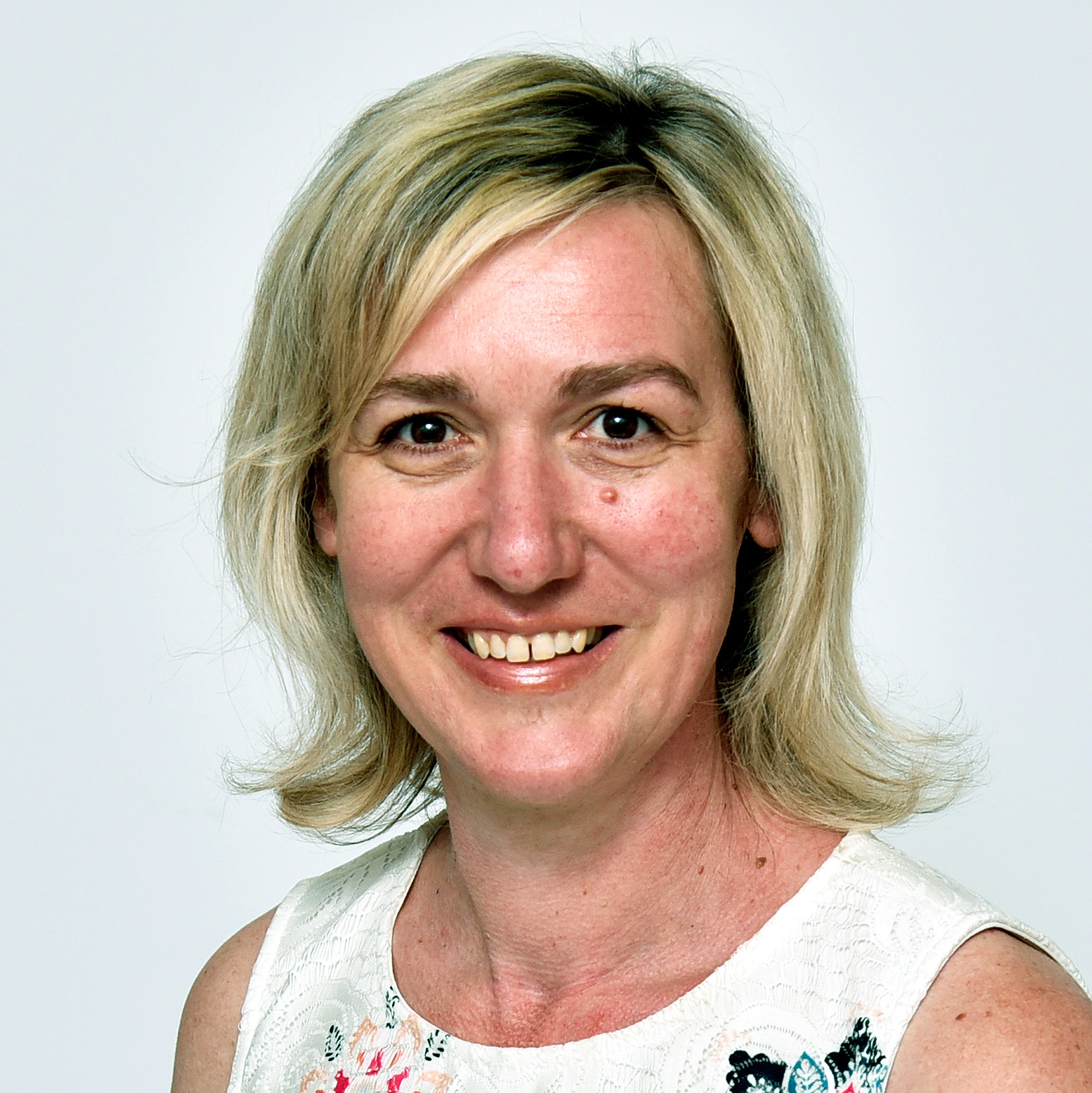 Allianz Versicherung Janine Nehlsen-Cassau Jübar - Büroleiterin