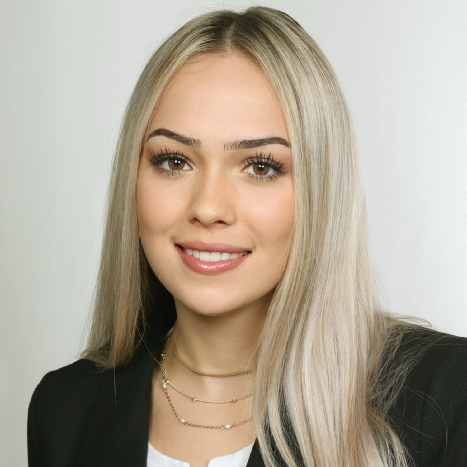 Allianz Versicherung Kai Kühn Plüderhausen - Sina Görmez