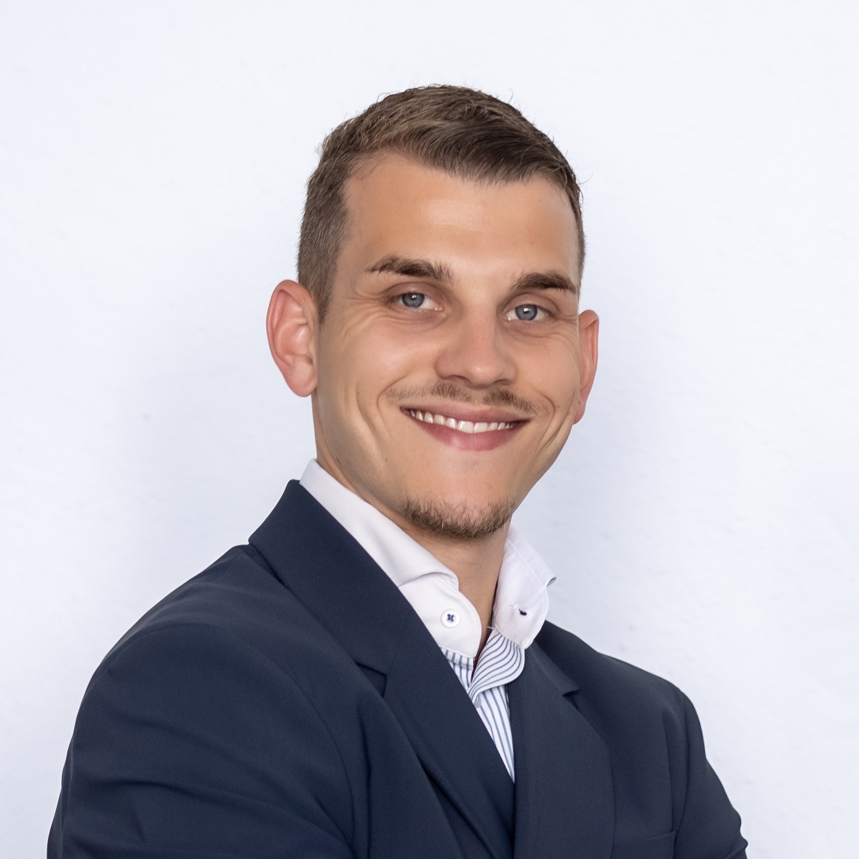 Allianz Versicherung Krauß und Dilcher GbR Reutlingen - Timo Mitarbeiter Icon