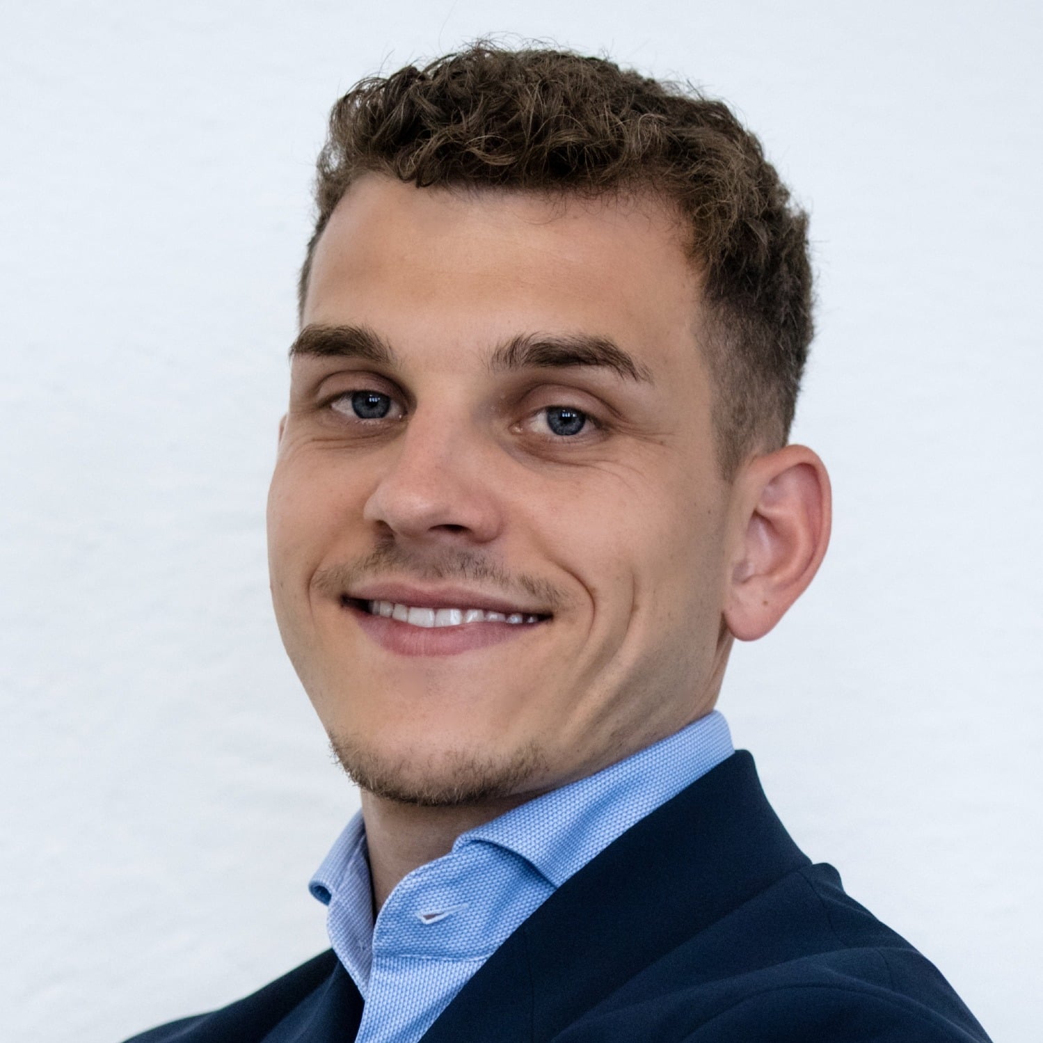 Allianz Versicherung Krauß und Dilcher GbR Reutlingen - Timo Mitarbeiter Icon