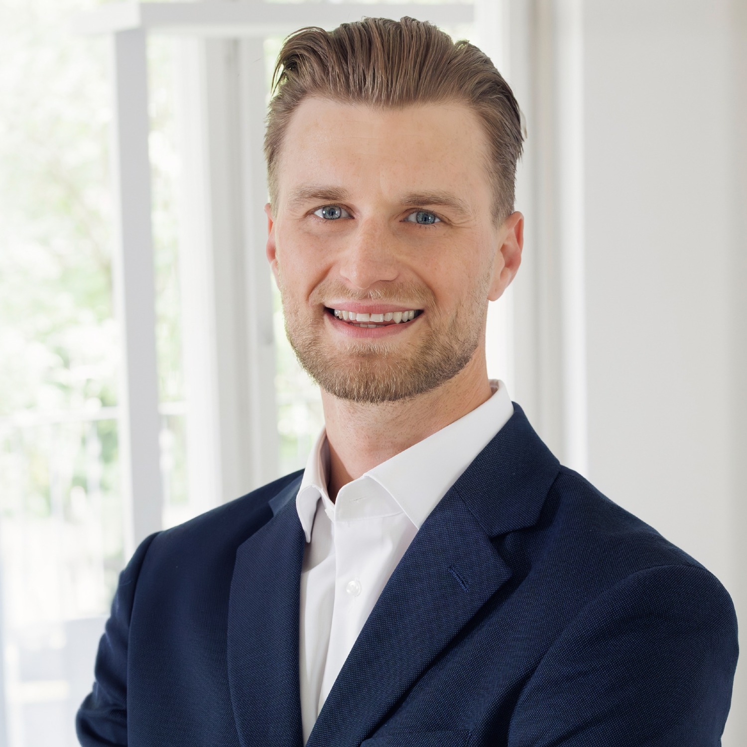 Allianz Versicherung Lennart Joos München - Florian Mayer