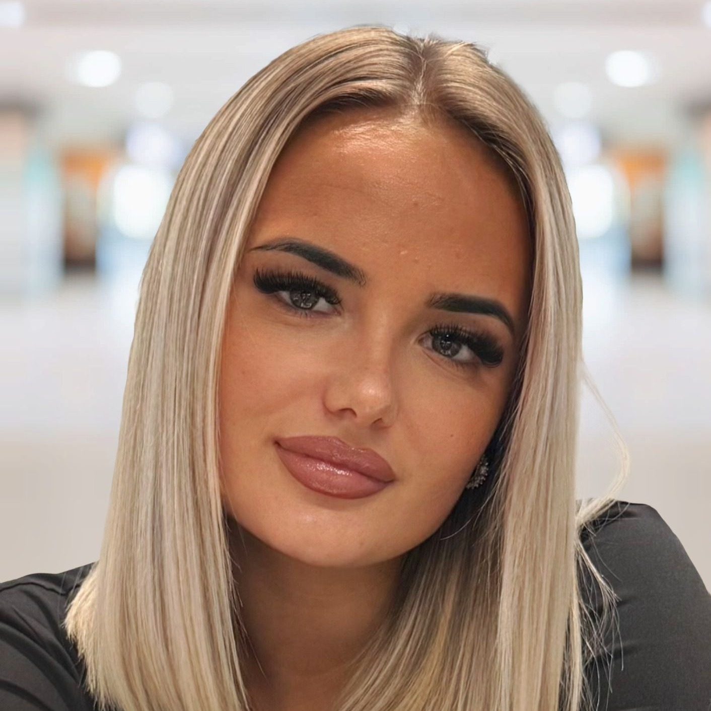 Allianz Versicherung Marcel Peev Solingen - Jenna Nieporte