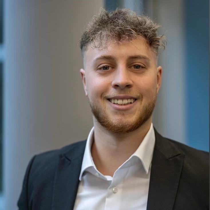 Allianz Versicherung Martin Hesse Berlin - Nino Raffaelli