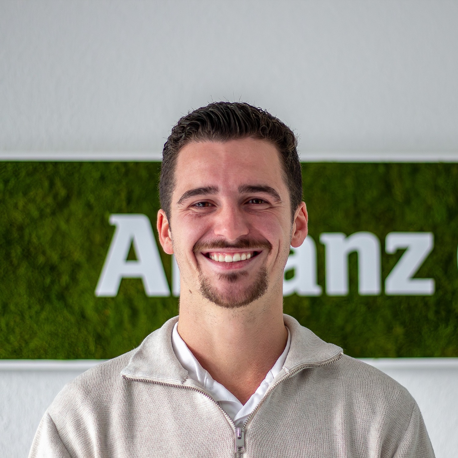Allianz Versicherung Martin Meurer Kamp-Lintfort - Agenturpartner Tim Bessler