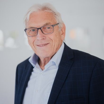 Allianz Versicherung Maximilian Solbach Eschborn - Manfred Sparwasser