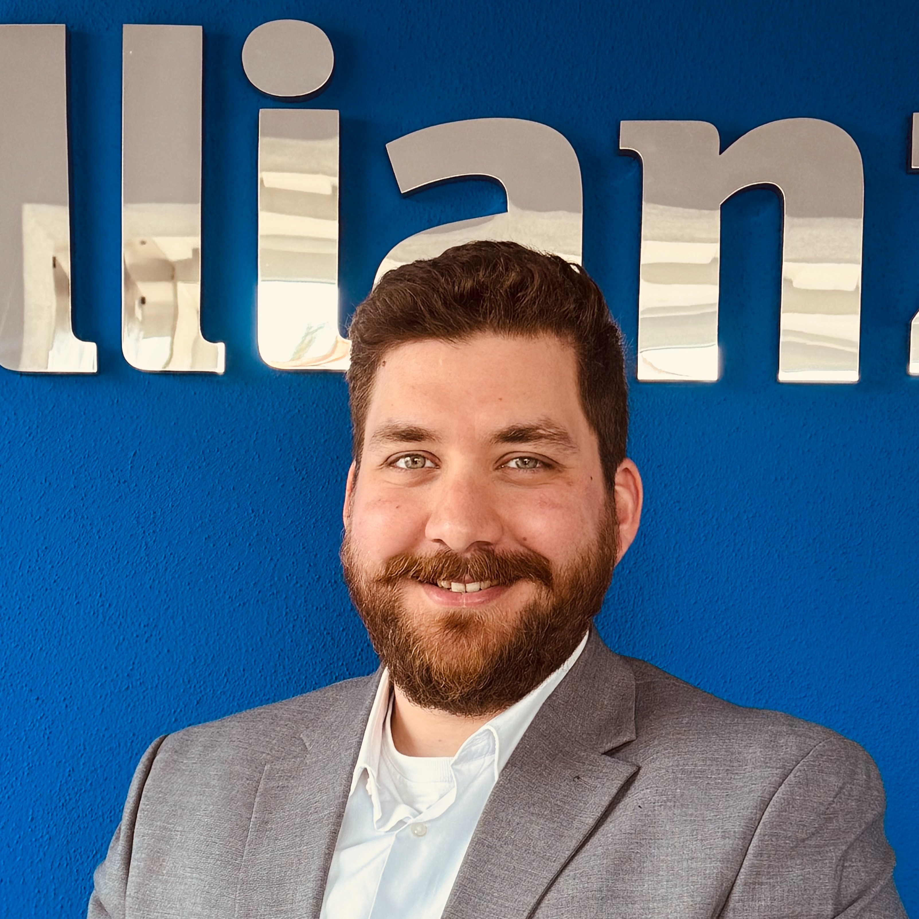 Allianz Versicherung Michael Schur Hochstadt a.Main - Nureddin Suzan