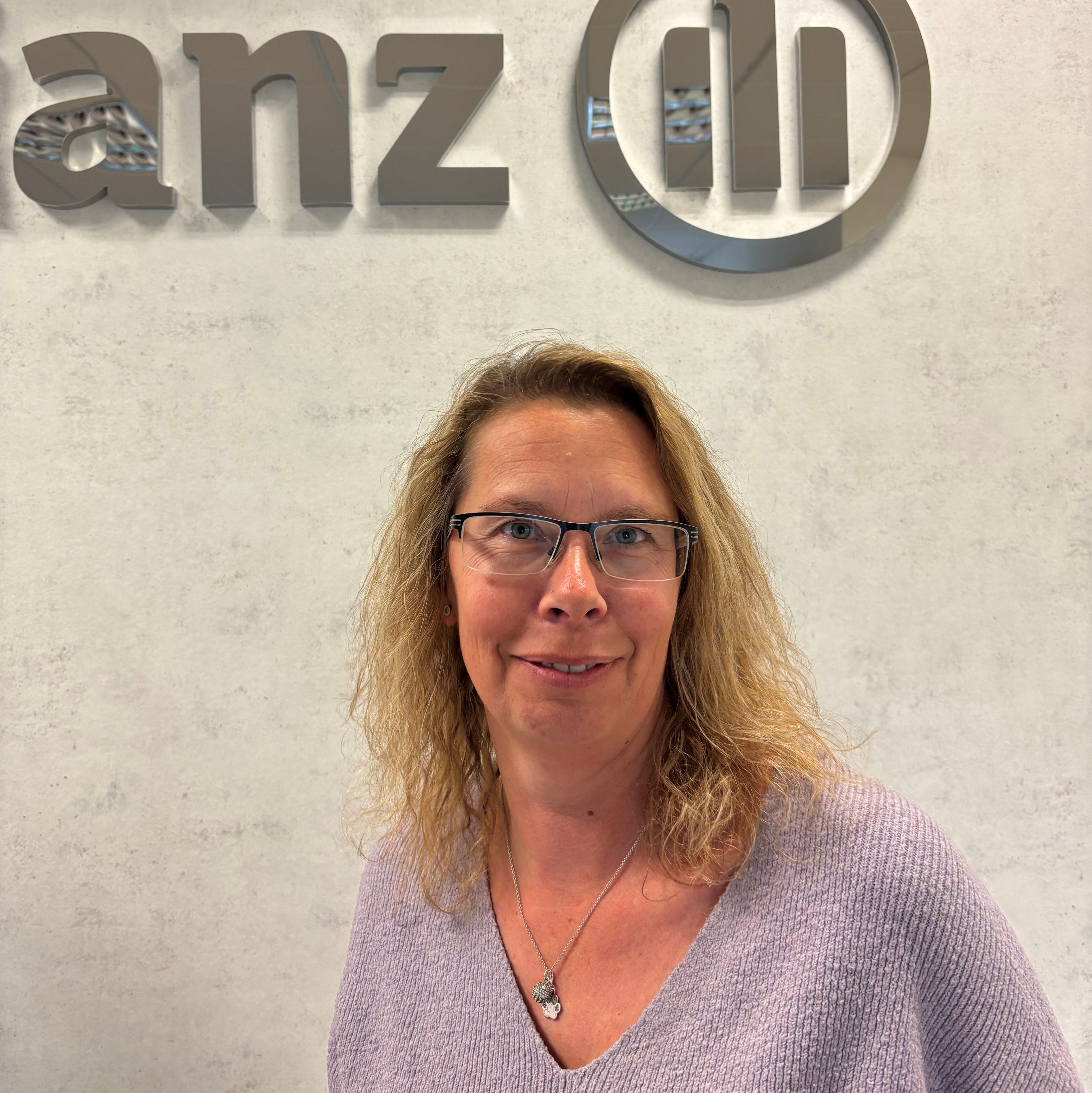 Allianz Versicherung Michele Montanari München - Frau Rührmeyer