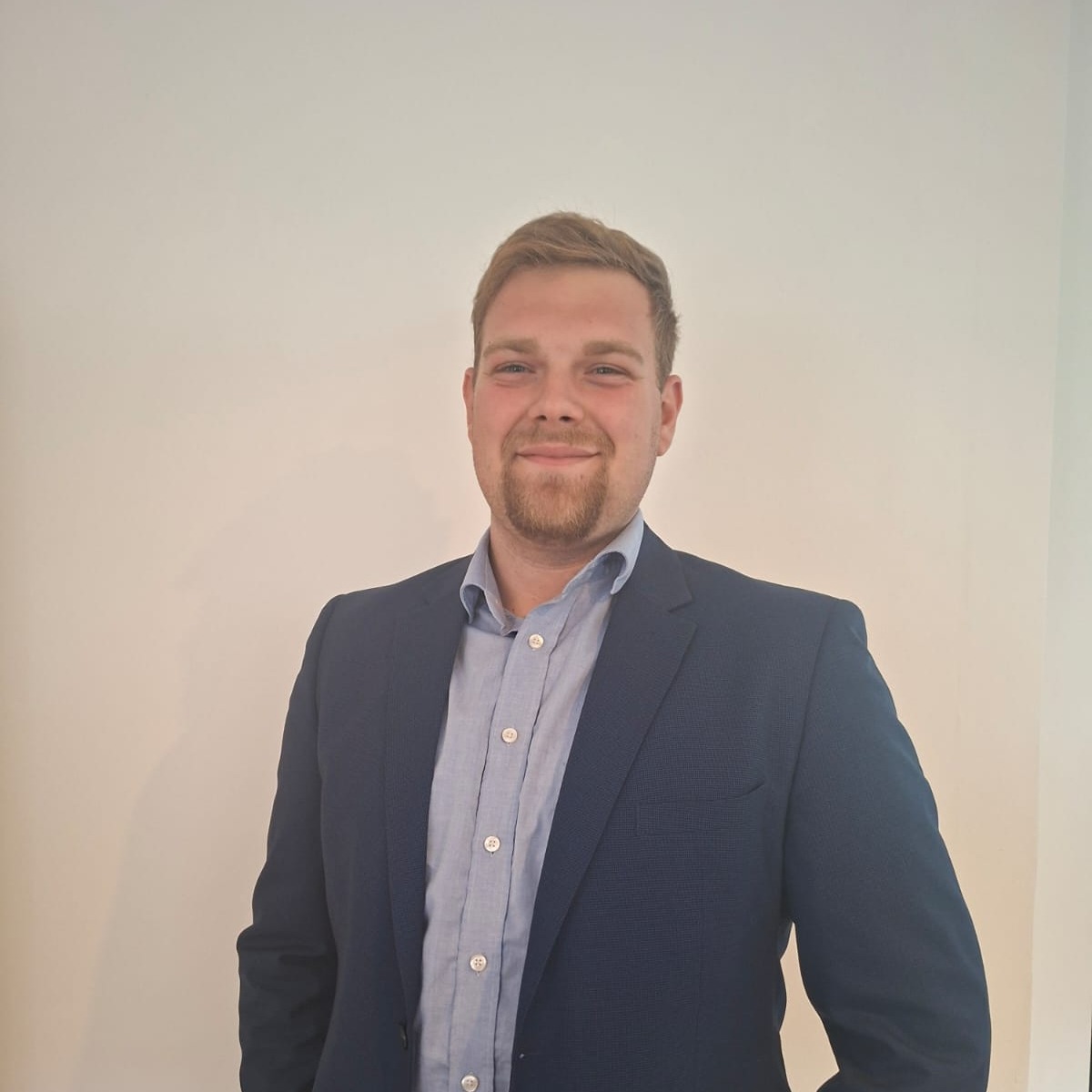 Allianz Versicherung Nicole Adlhart Gmund am Tegernsee - Lukas Fuchs