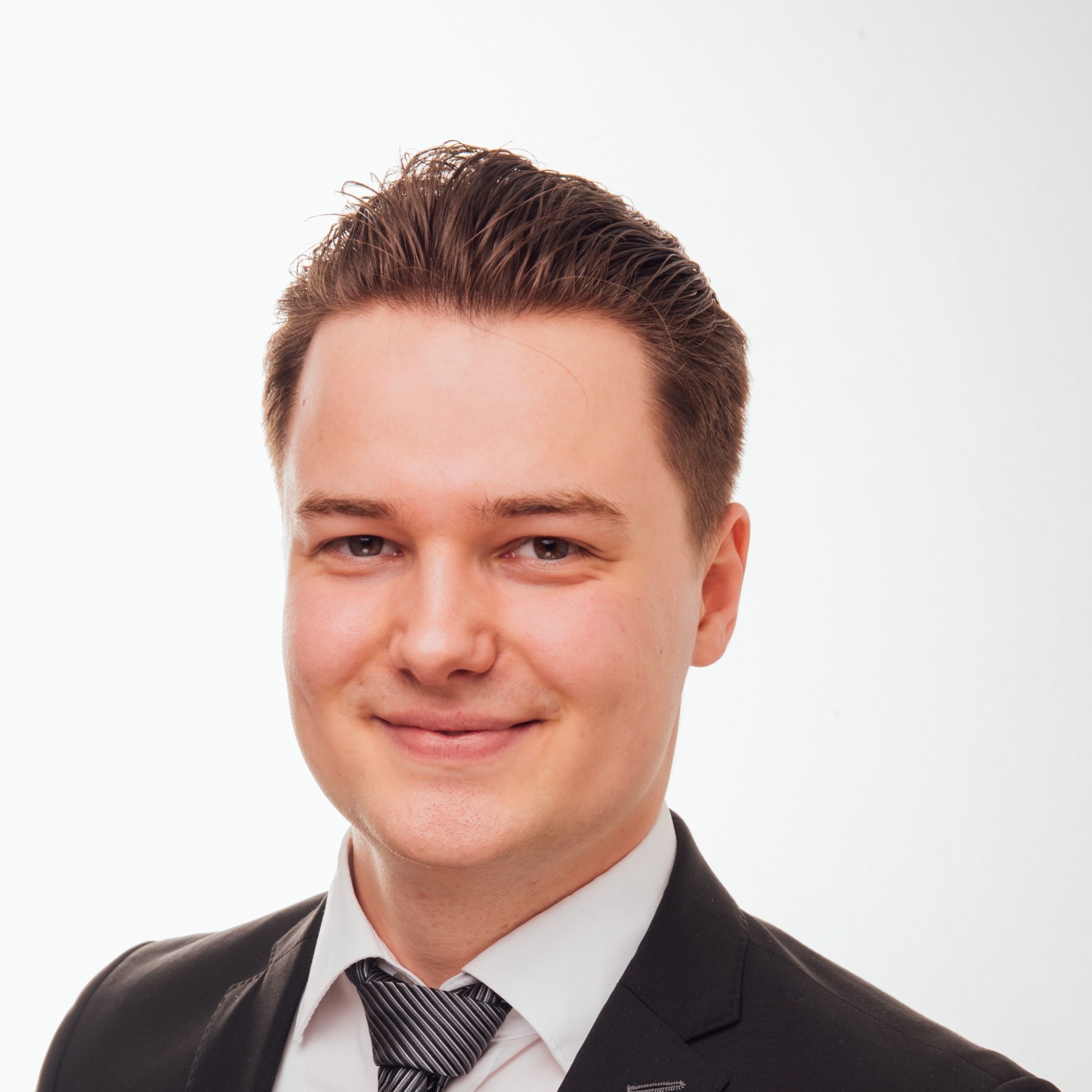 Allianz Versicherung Niklas Herd Frankfurt am Main - Valentin Weßel Frankfurt am Main Kundenbetreuer