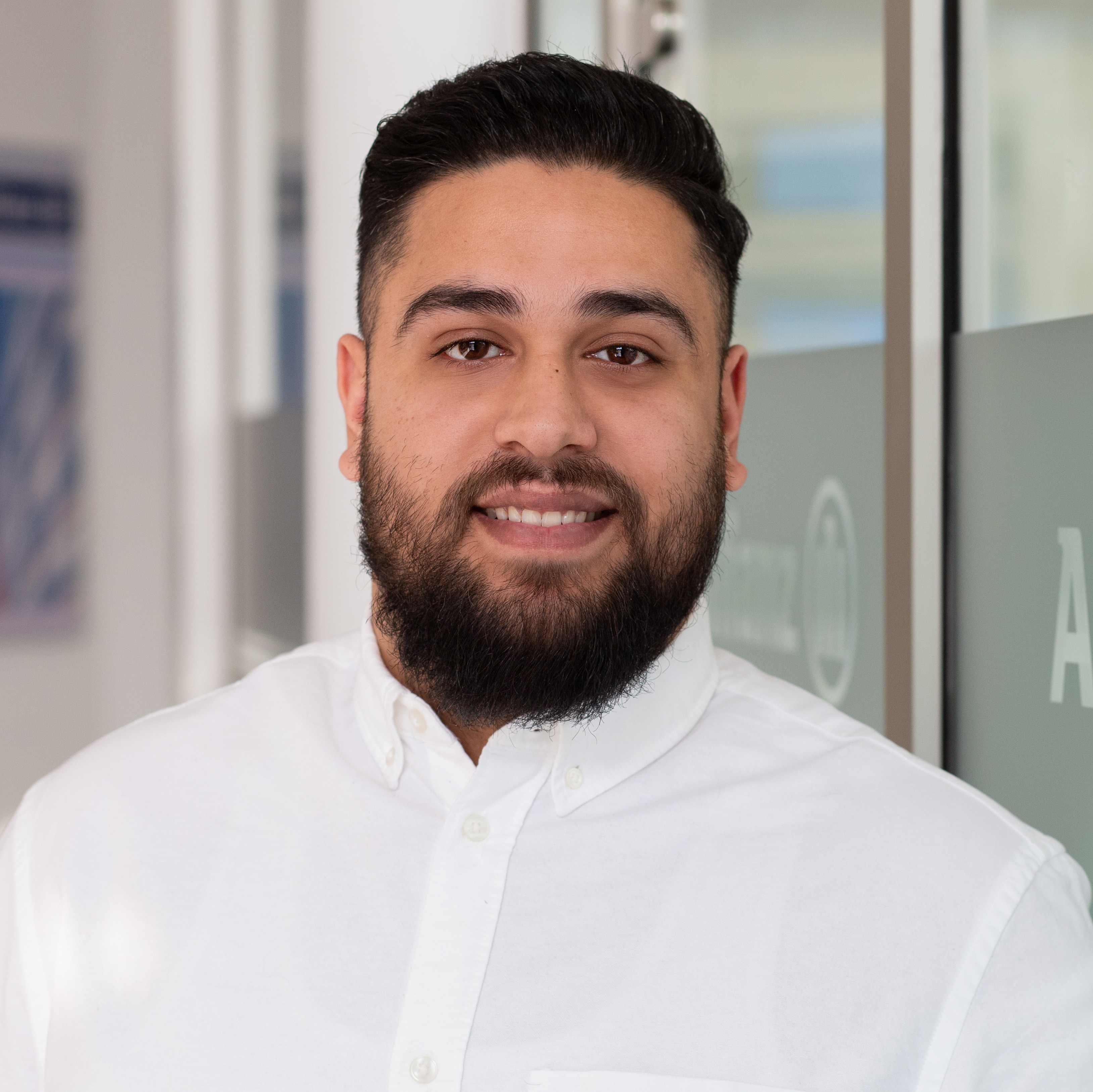 Allianz Versicherung Patrick Fresen Hamburg - Sajil Butt, Allianz