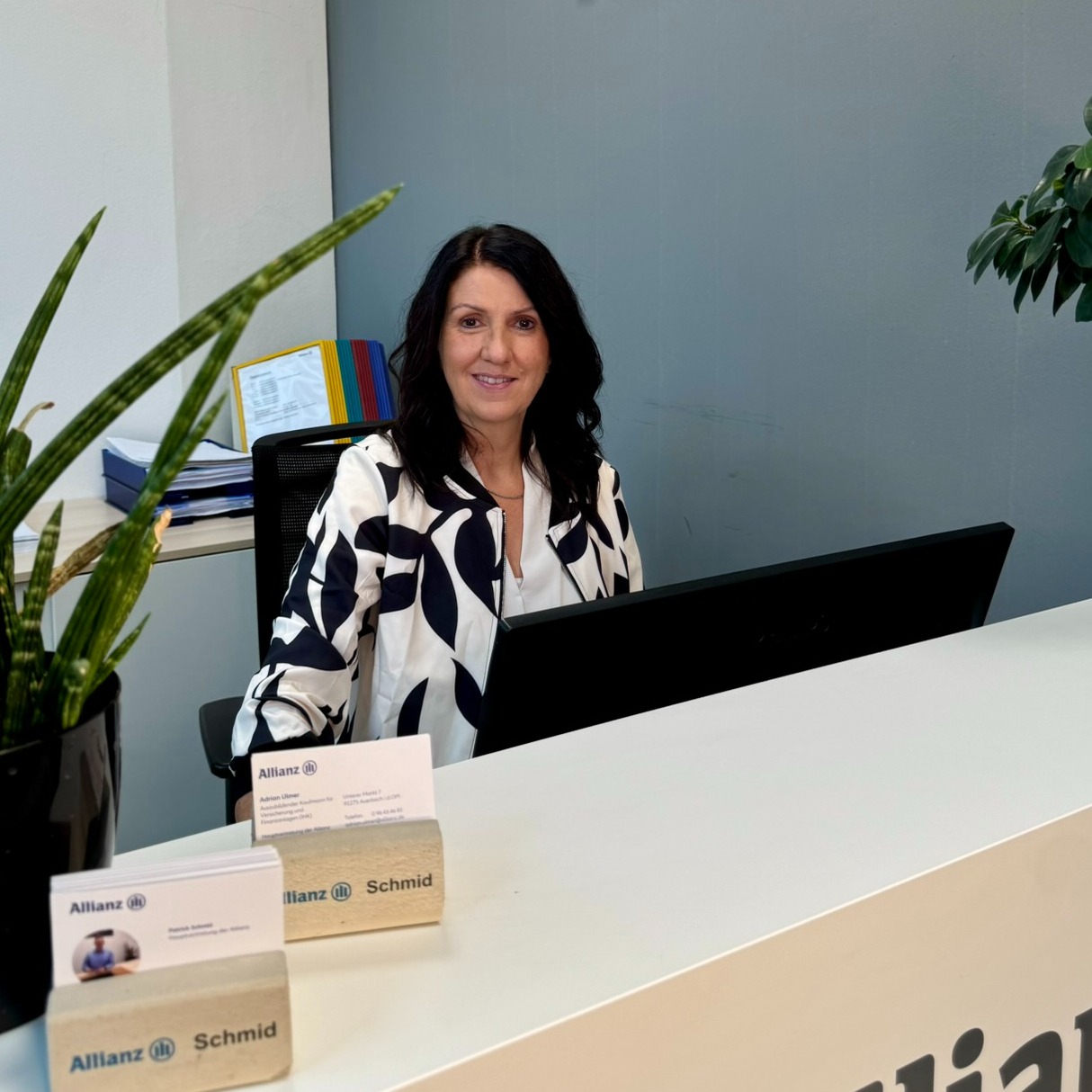 Allianz Versicherung Patrick Schmid Auerbach in der Oberpfalz - Monika Lauer Vertriebsassistens