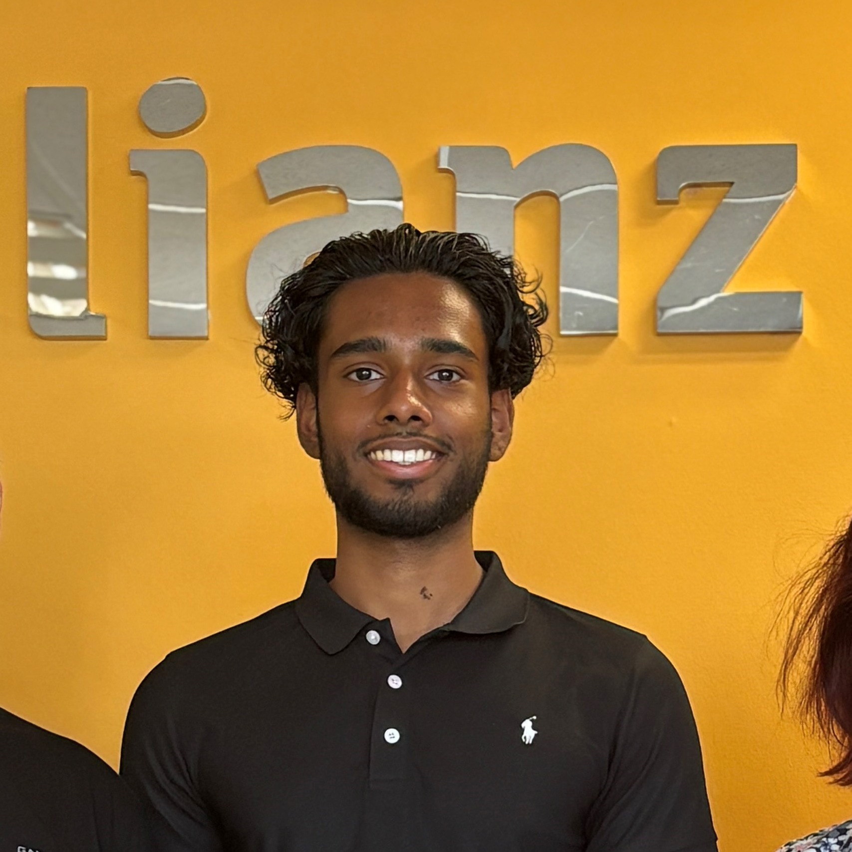 Allianz Versicherung Peter Eckmann e.K. Inh. Sebastian Meurer Leverkusen - Azubi Nathushan Varathan
