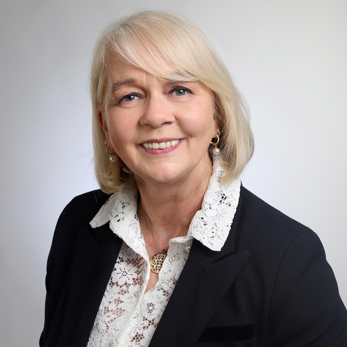 Allianz Versicherung Philipp Schlinkmann Arnsberg - Susanne Mrozinski Büroleiterin