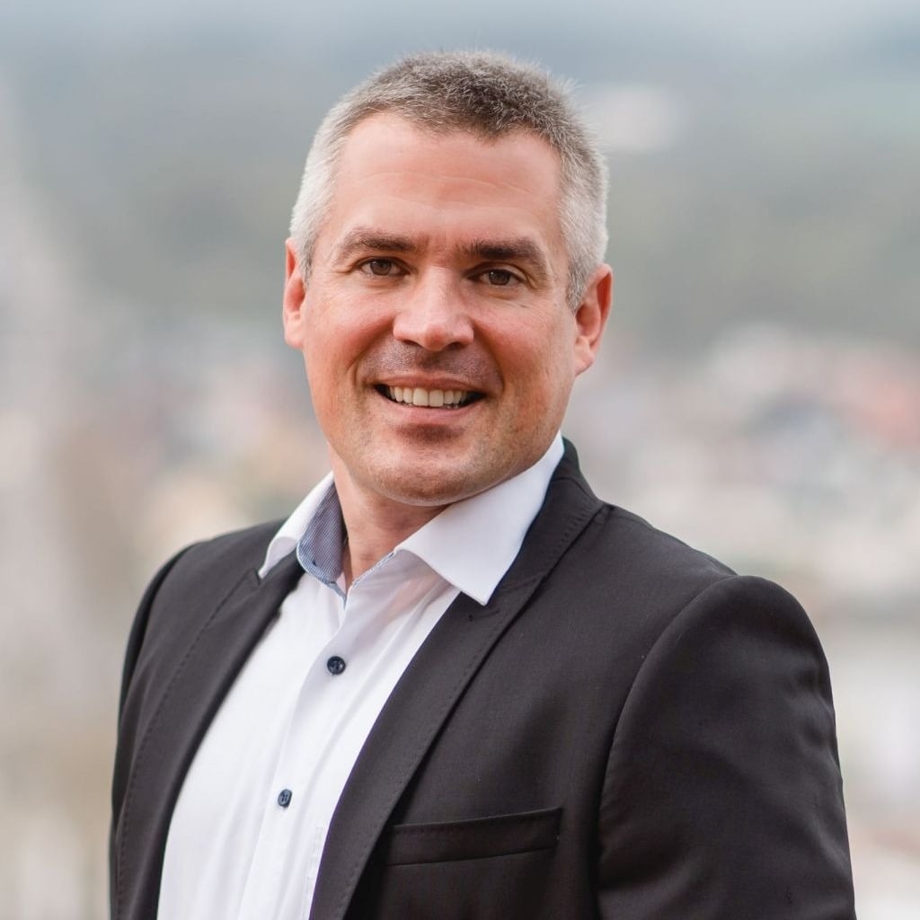 Allianz Versicherung Ralf Kaefer Wallhalben - Herr Kerber