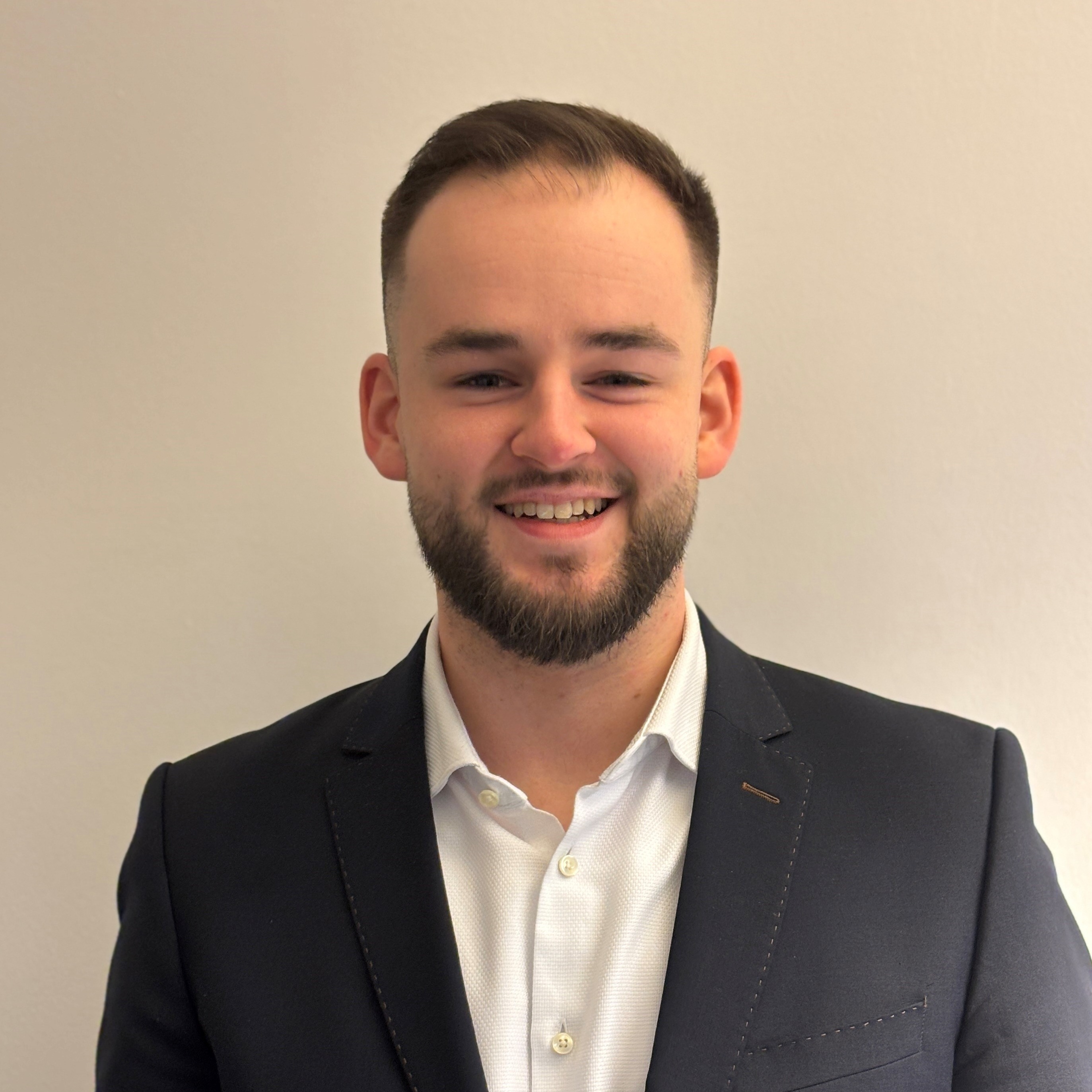 Allianz Versicherung Ralf Brunke Geestland - Agenturpartner Clemens Luca