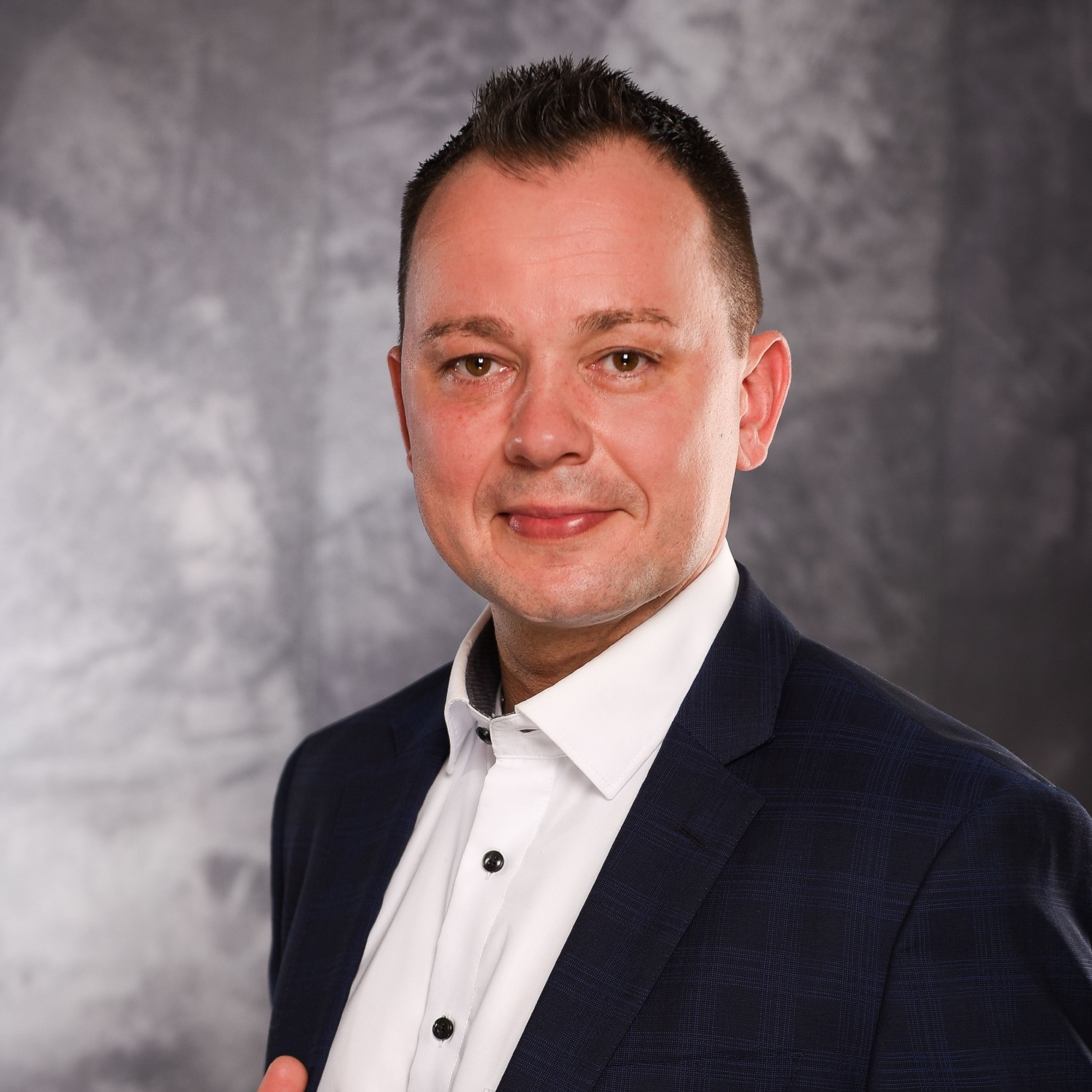 Allianz Versicherung Ralf Gerhard Berlin - Allianz Ralf Gerhard Berlin Porträtfoto 