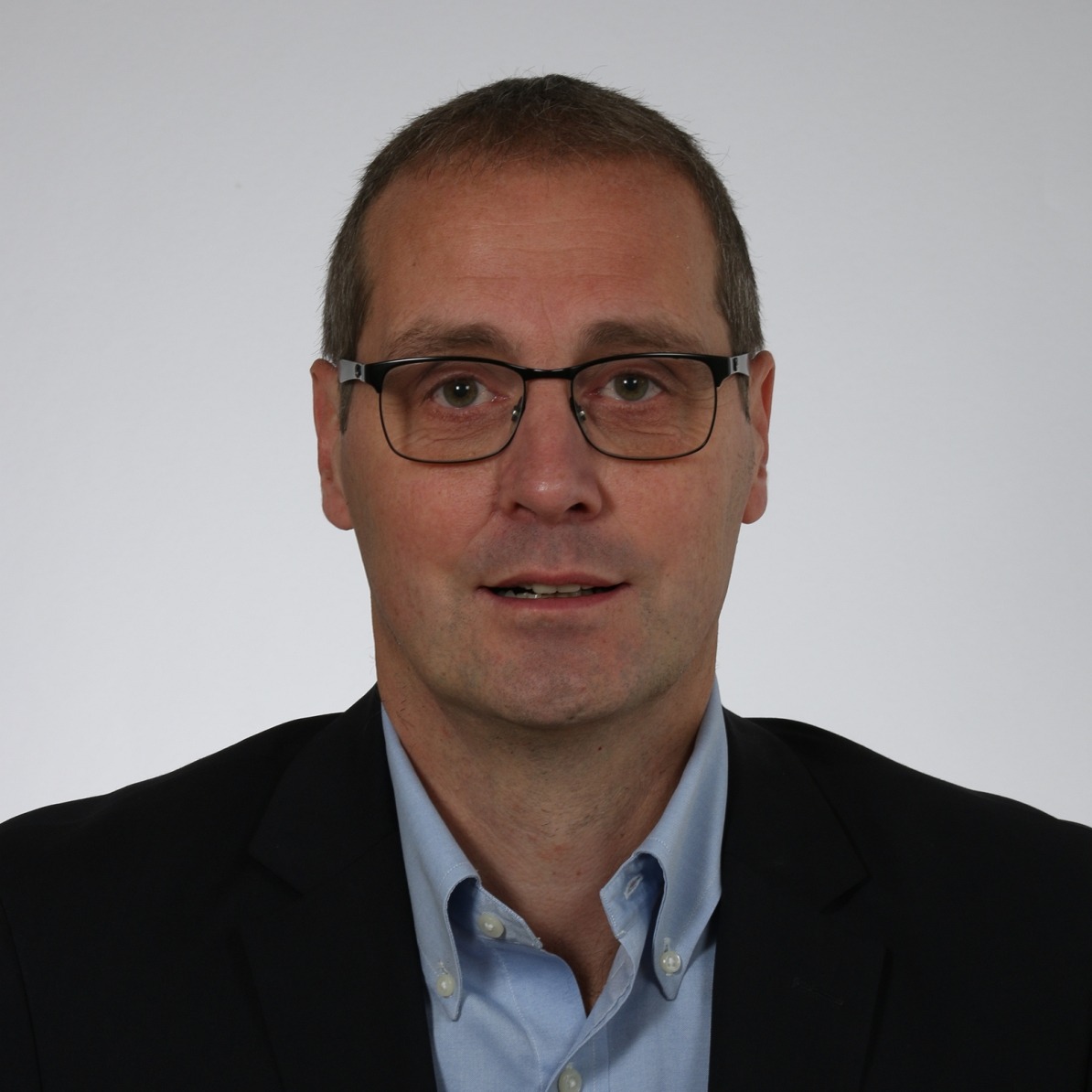 Allianz Versicherung Robin Richter Dillenburg - Jens Roth