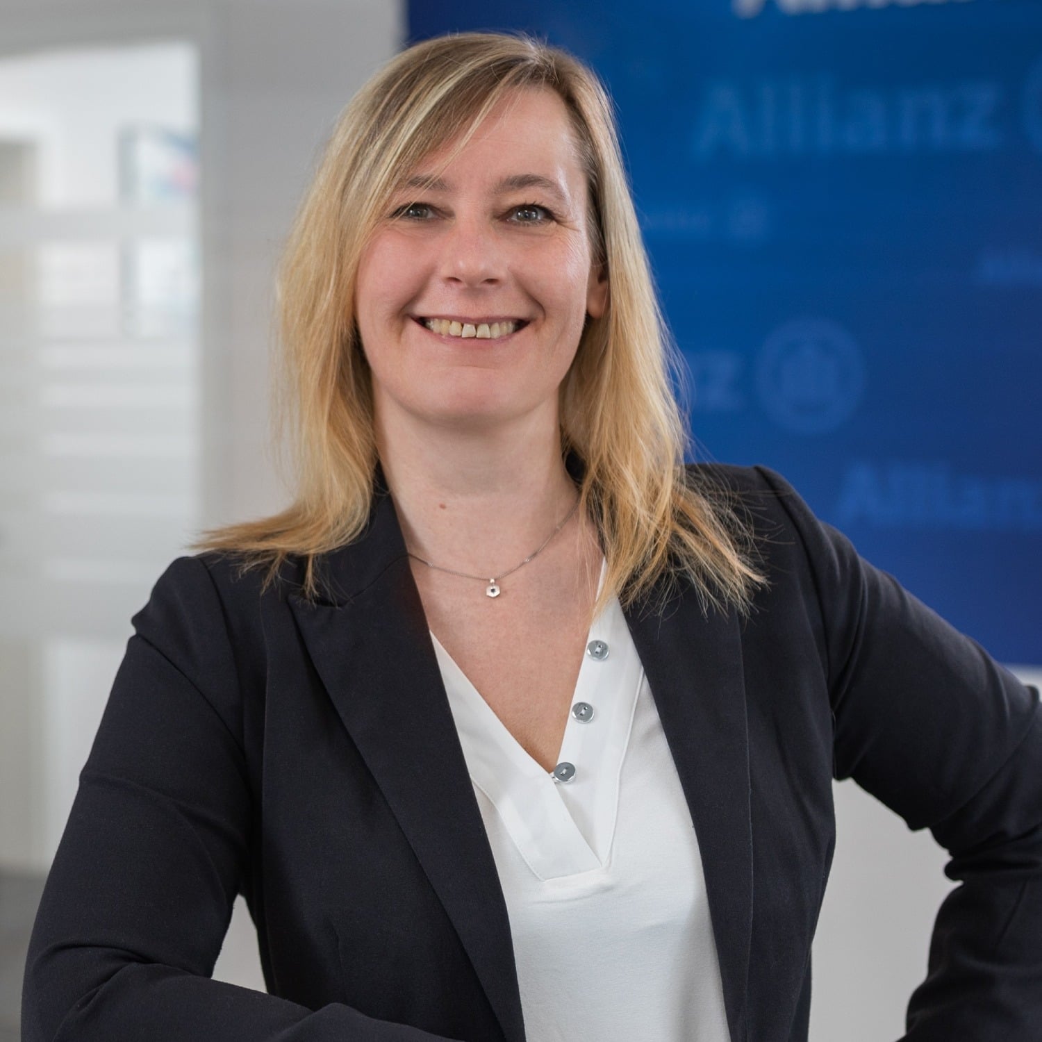 Allianz Versicherung Ruf und Ruf Mönchsdeggingen - Kundenberaterin