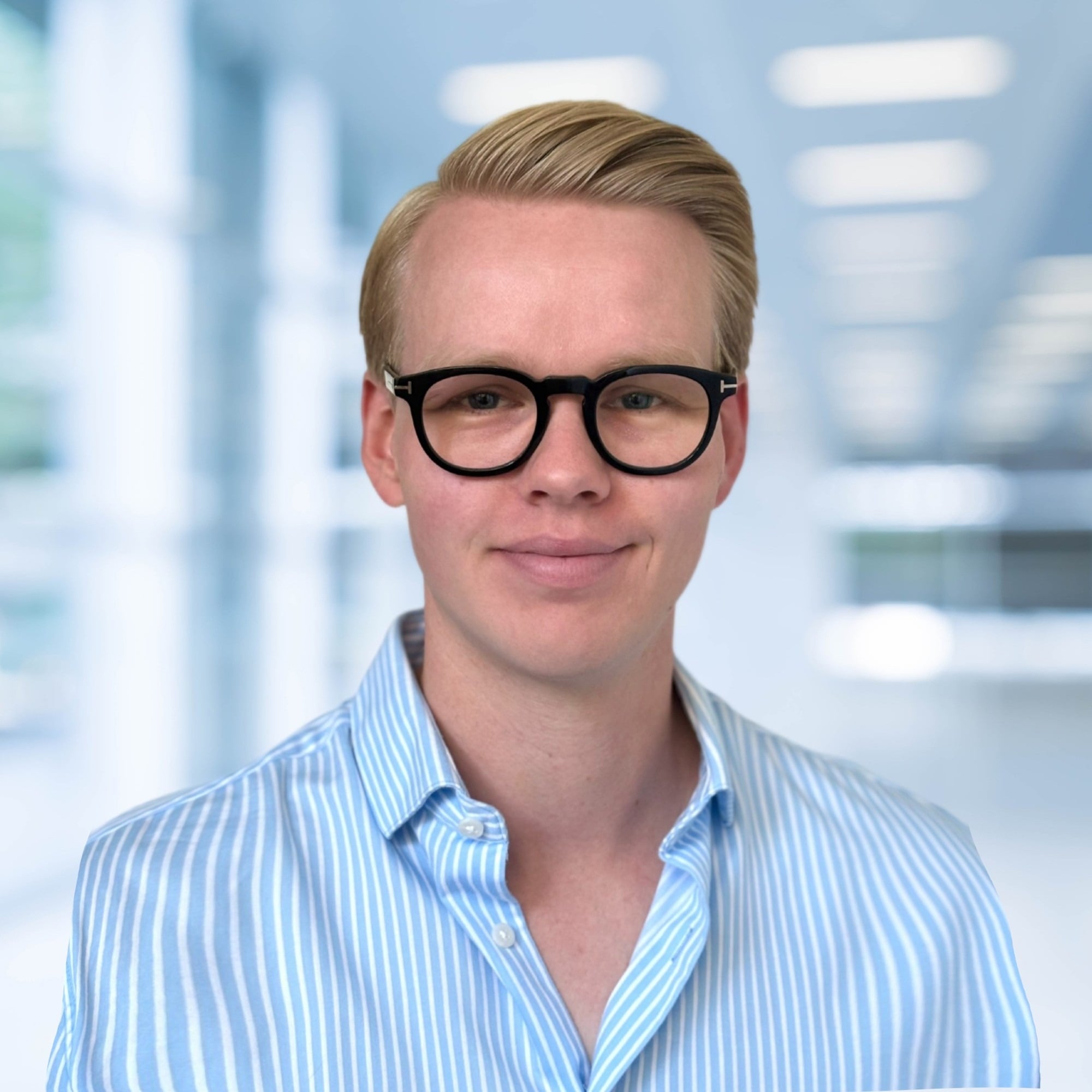 Allianz Versicherung Sabrina Desiree Cavdar Düsseldorf - Justus Schrewe