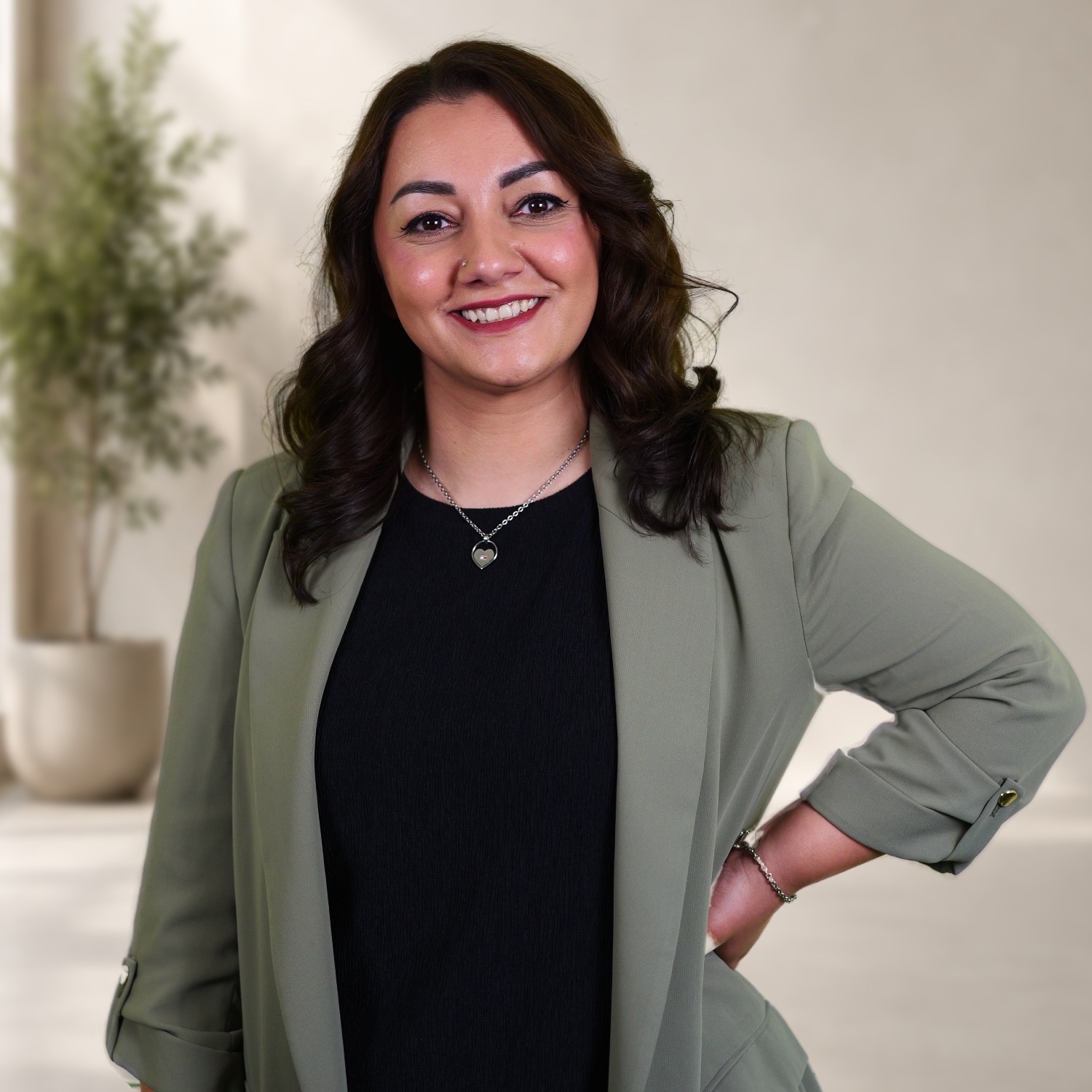 Allianz Versicherung Sabrina Desiree Cavdar Düsseldorf - Ergül neu