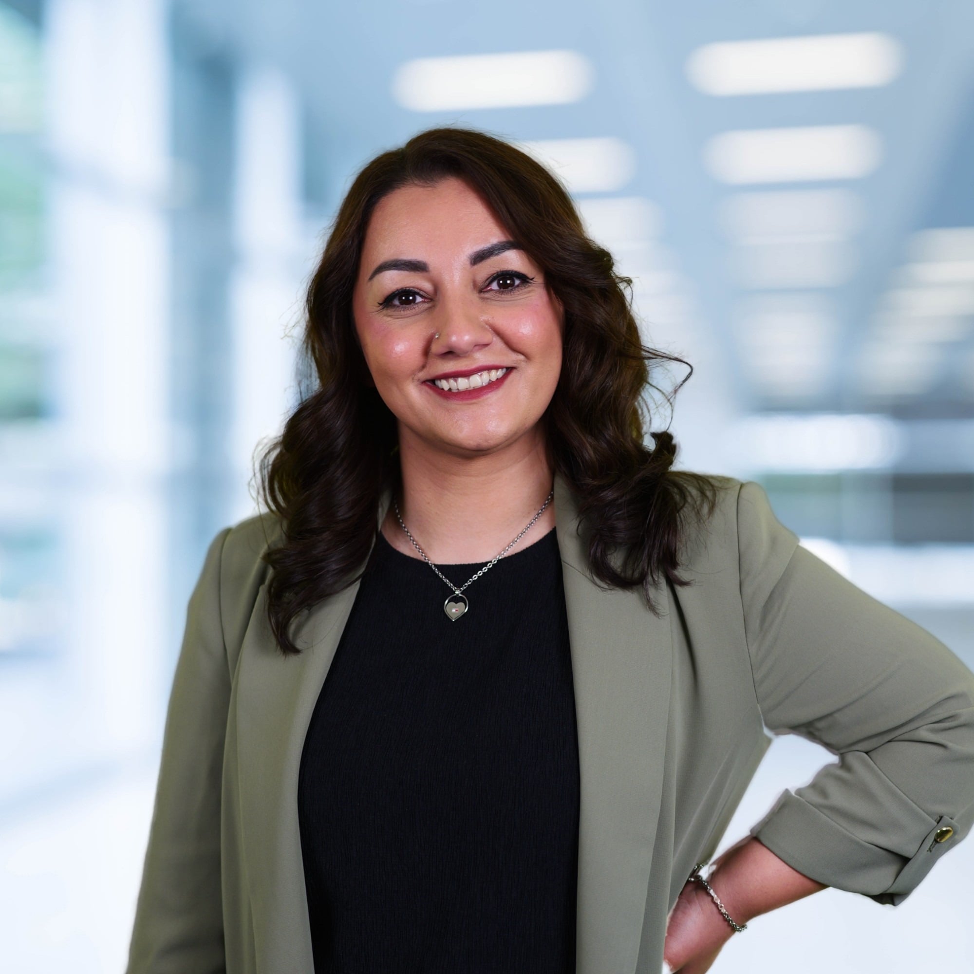 Allianz Versicherung Sabrina Desiree Cavdar Düsseldorf - Ergül neu