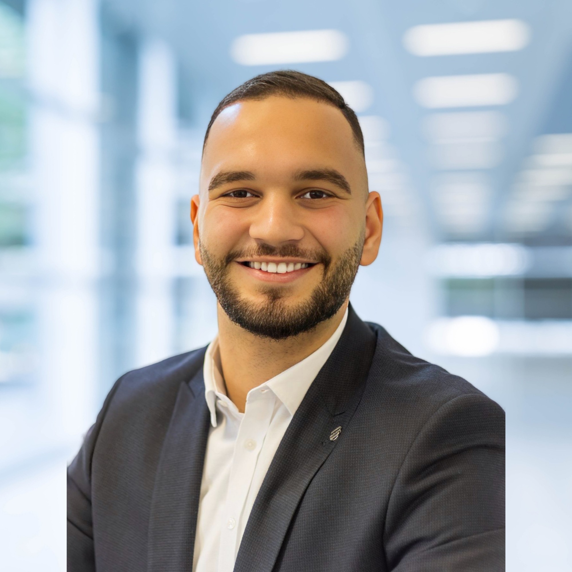 Allianz Versicherung Sabrina Desiree Cavdar Düsseldorf - Furkan Yavas