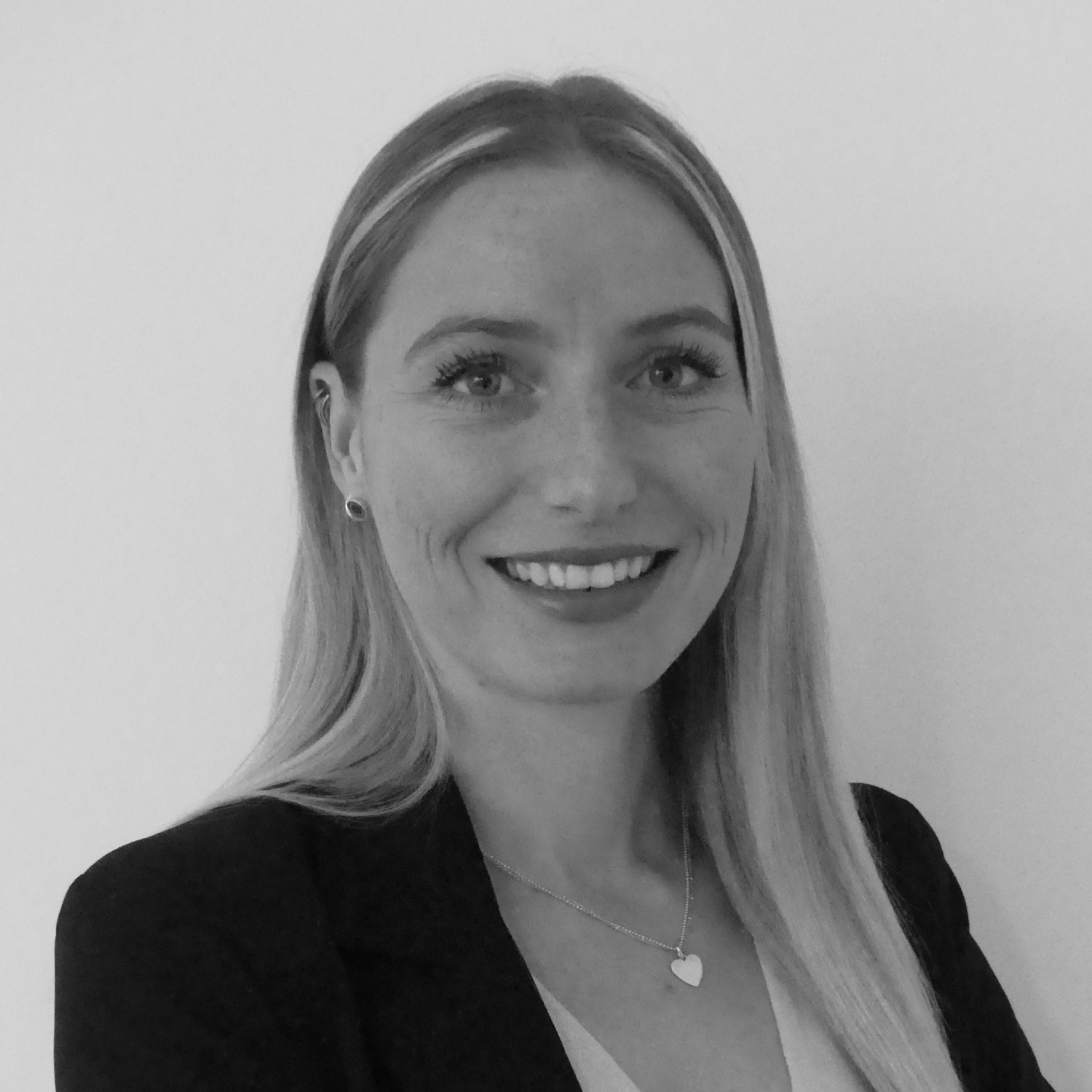 Allianz Versicherung Sandor Berendi Feldkirchen-Westerham - Kundenberaterin Pia Wörndl