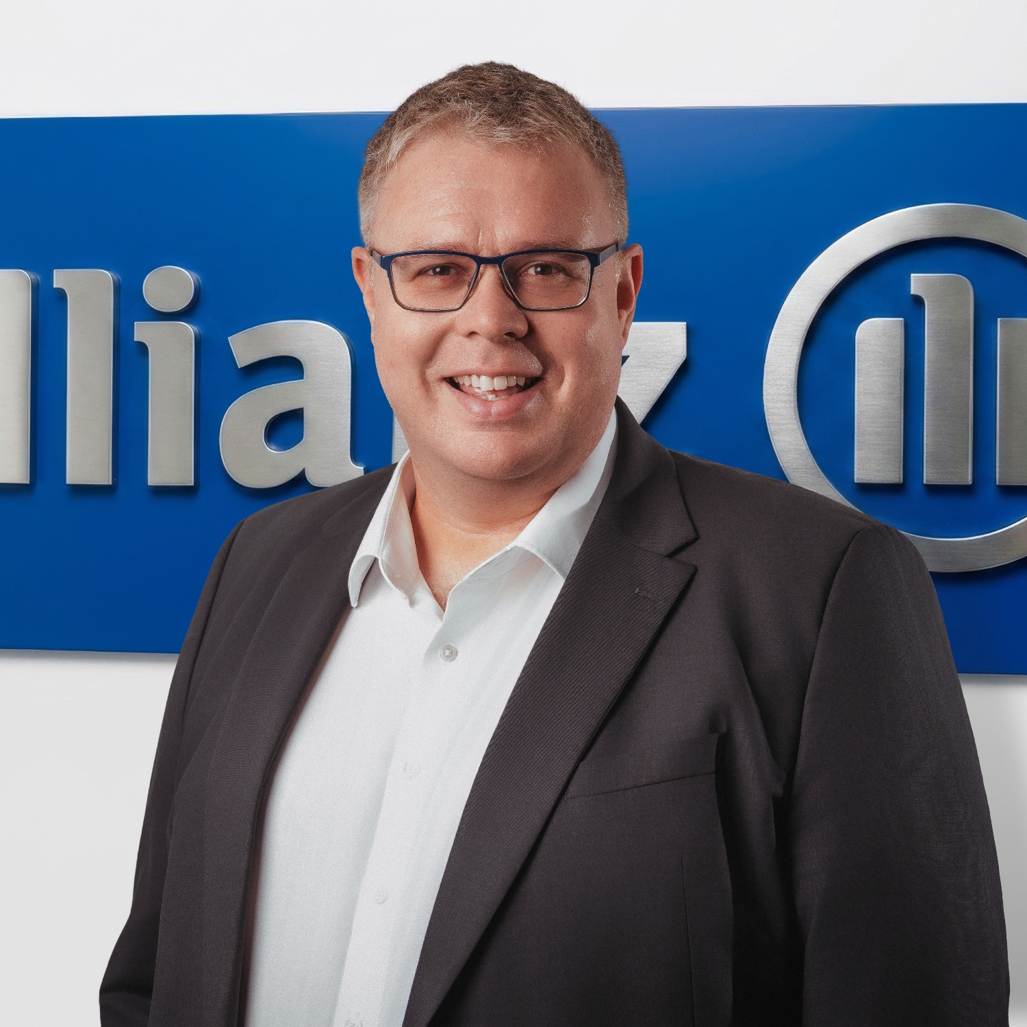 Allianz Versicherung Sebastian Buschlinger Frankfurt am Main - Generalvetreter Sebastian Buschlinger