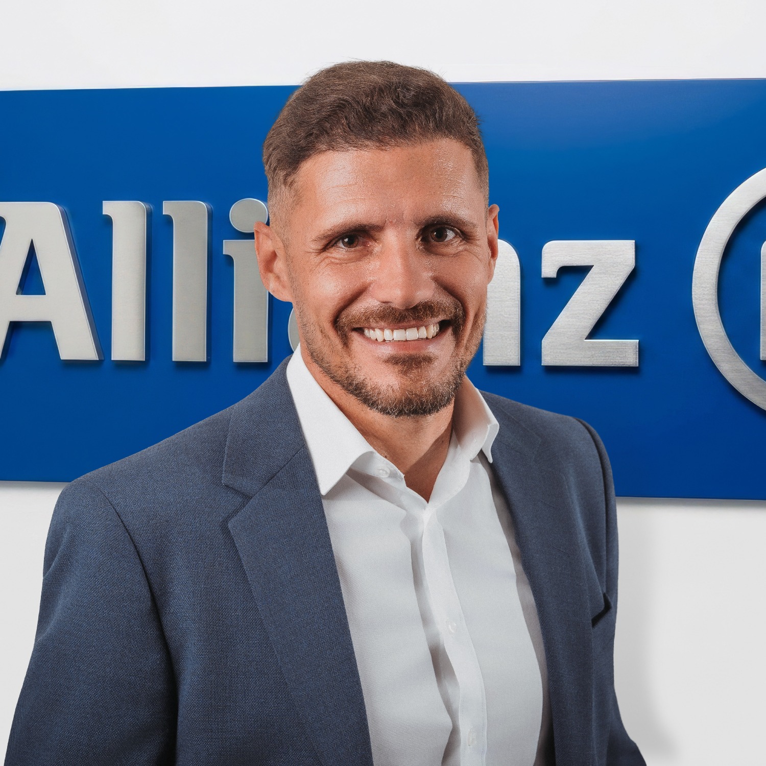 Allianz Versicherung Sebastian Buschlinger Frankfurt am Main - Kundenbetreuer Sascha Mehren 