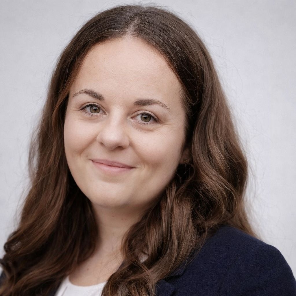 Allianz Versicherung Sebastian Ganser Riedlingen - Portrait Maria Naumov