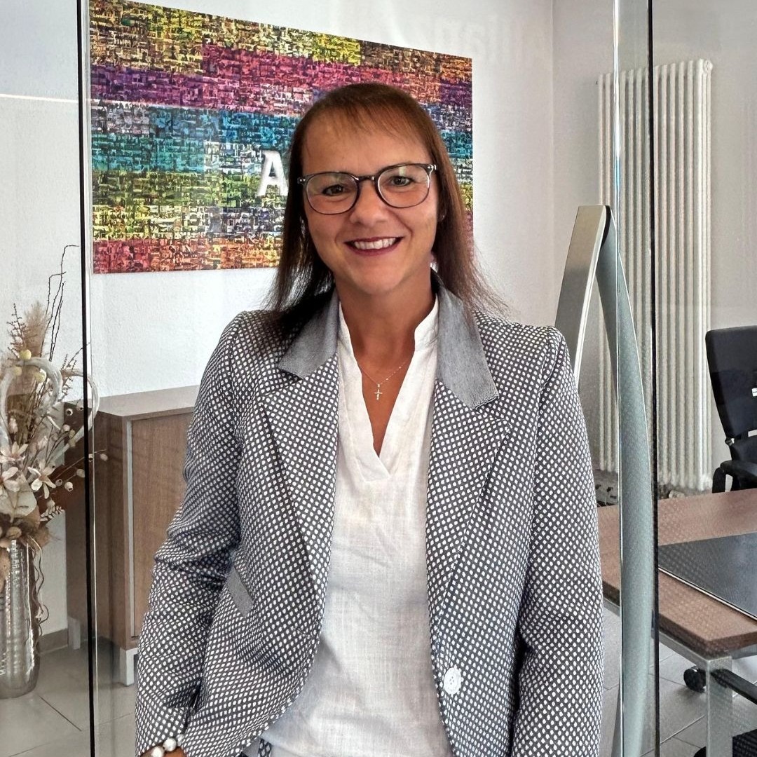 Allianz Versicherung Silvia Manca Nürnberg - Allianz Agenturinhaberin: Silvia Manca, Nürnberg