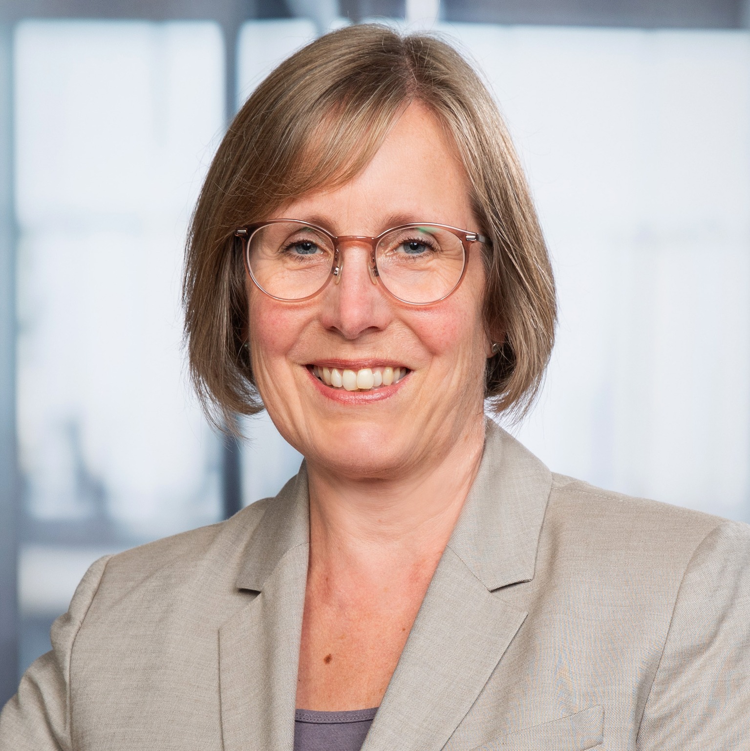 Allianz Versicherung Simon Plieschke Winsen Luhe - Petra Bahlmann