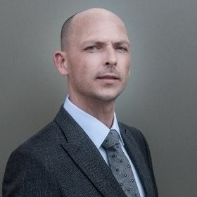 Allianz Versicherung Stefan Trier Frankfurt am Main - Sven Gratz