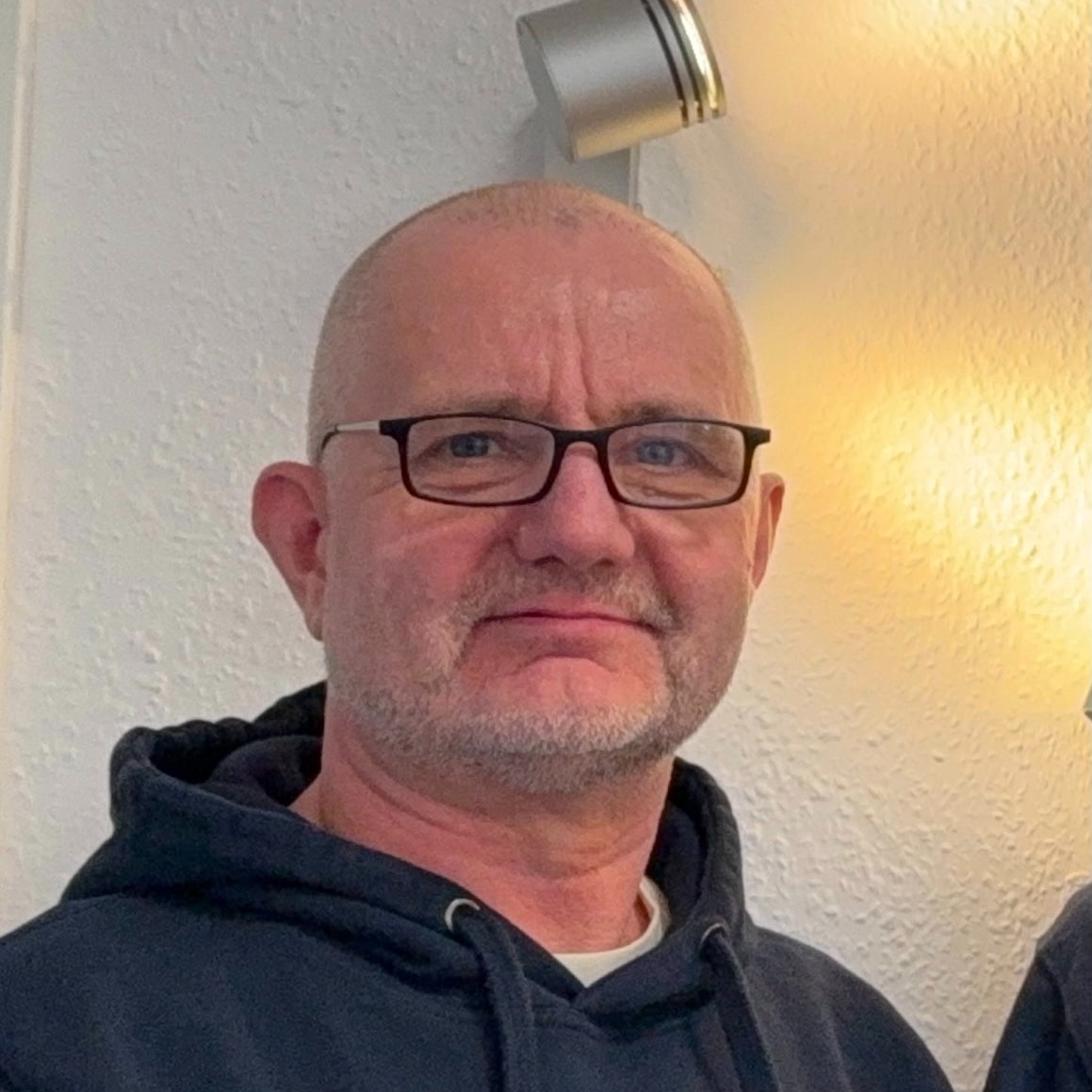 Allianz Versicherung Sven Conradi Wagenfeld - Peter Tappehorn Kundenkontaktmanager Sachversicherungen Sterbegeld Wohngebäude Büromitarbeiter Kundenberater Zahnzusatz Oldtimerversicherung