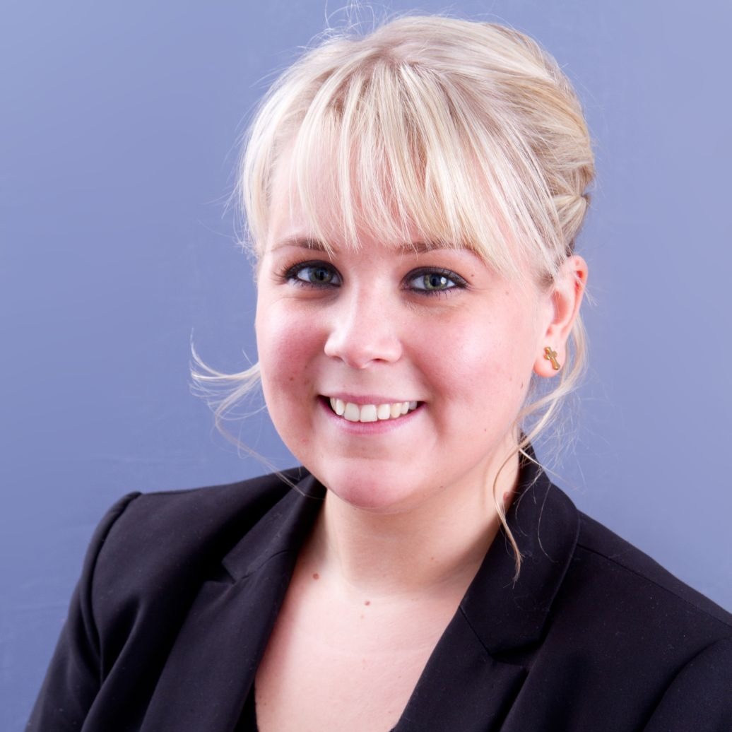 Allianz Versicherung Tötsches und Wohlfarth OHG Engelskirchen - Sarah Sieverding